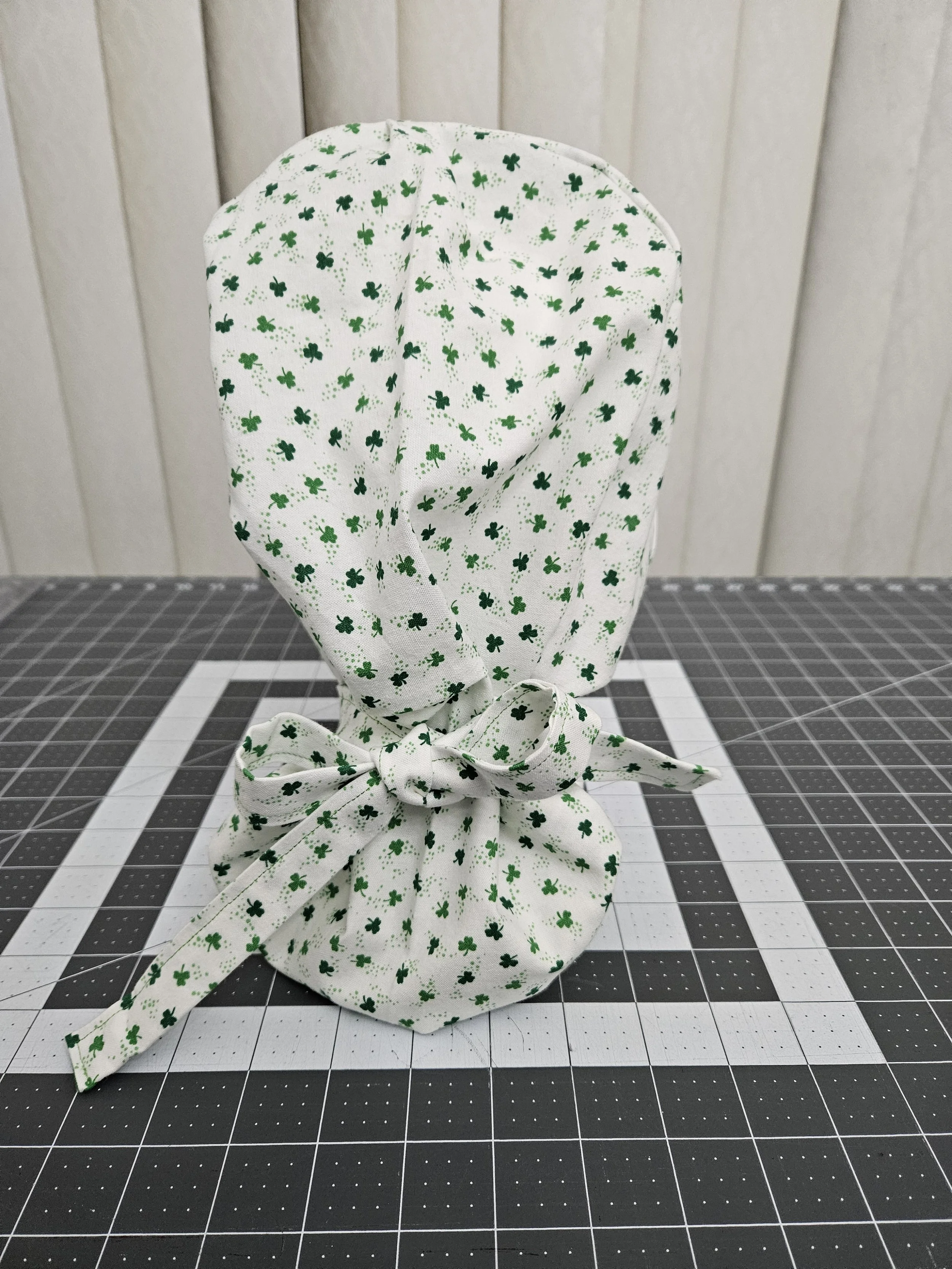 St Patrick's Day Scrub Cap white with Green clovers