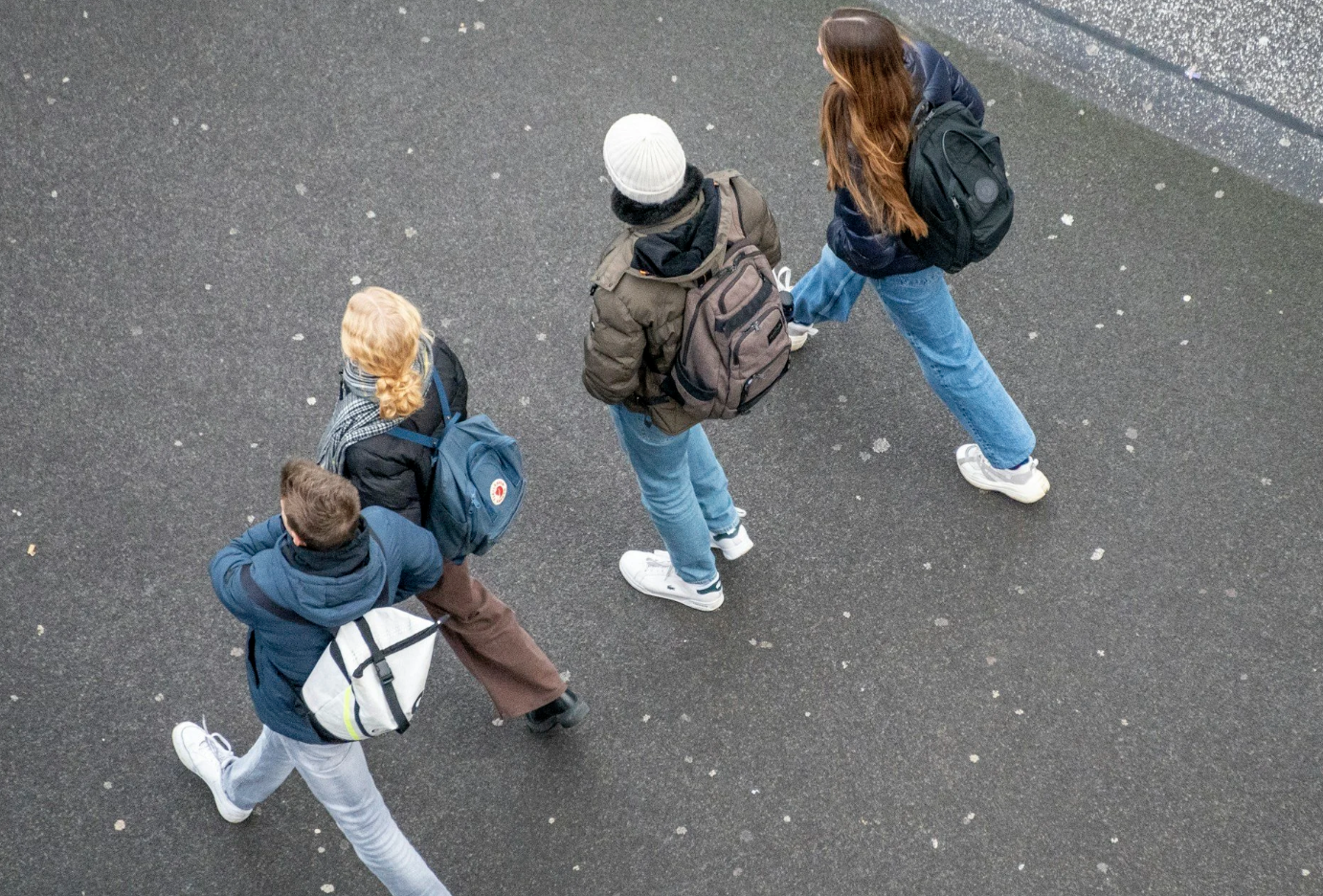 Social Media and Teen Mental Health: What Parents Need to Know 