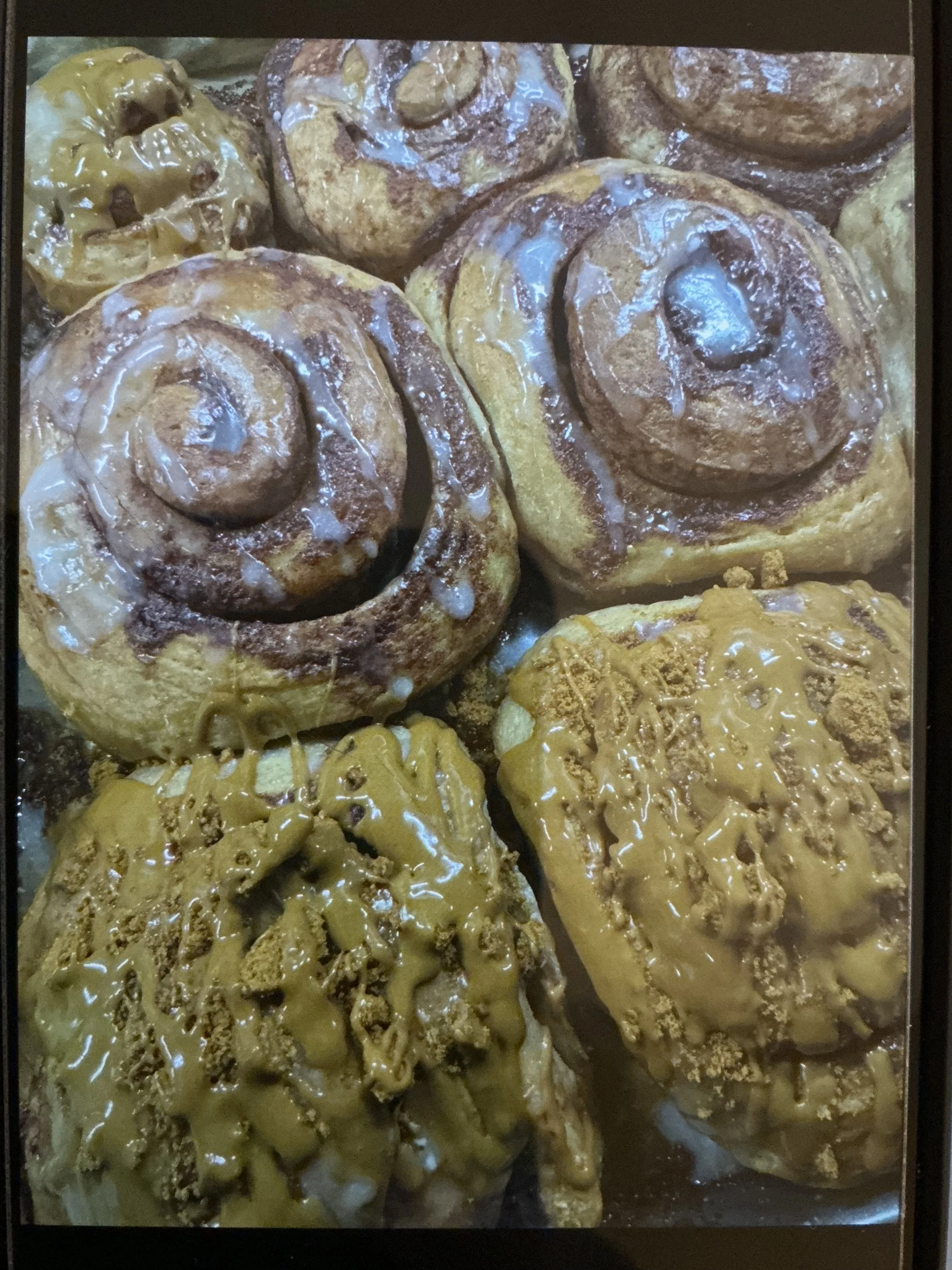 Traditional Cinnamon Rolls/ Biscoff Cinnamon Rolls