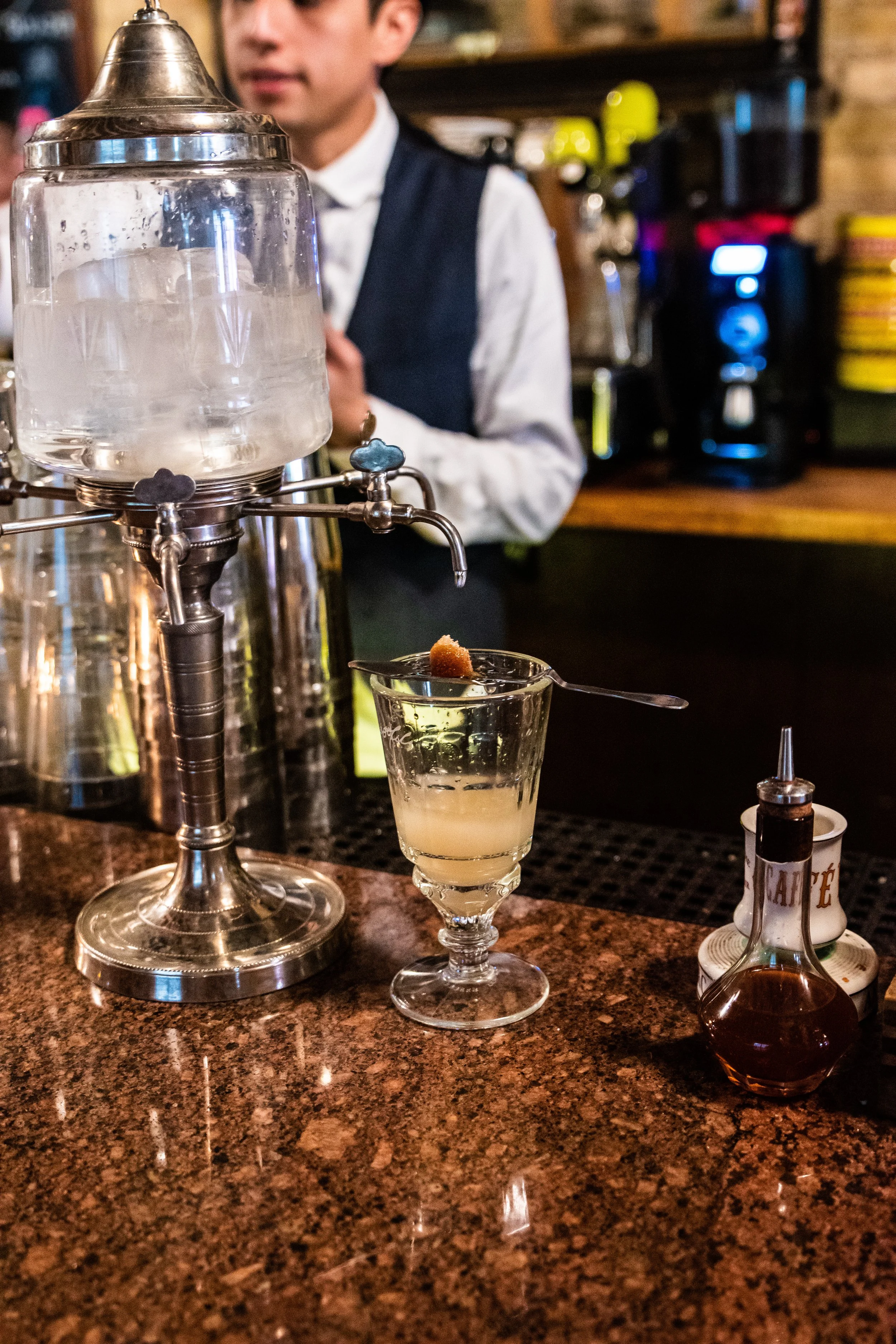 Péché Sinful Cocktails and Cuisine