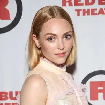 AnnaSophia Robb | MACBETH PREMIER