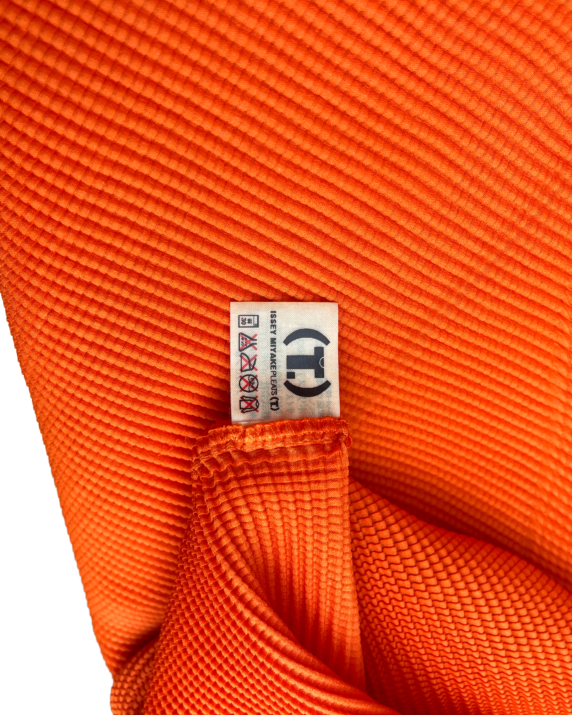 issey orange 11_.png