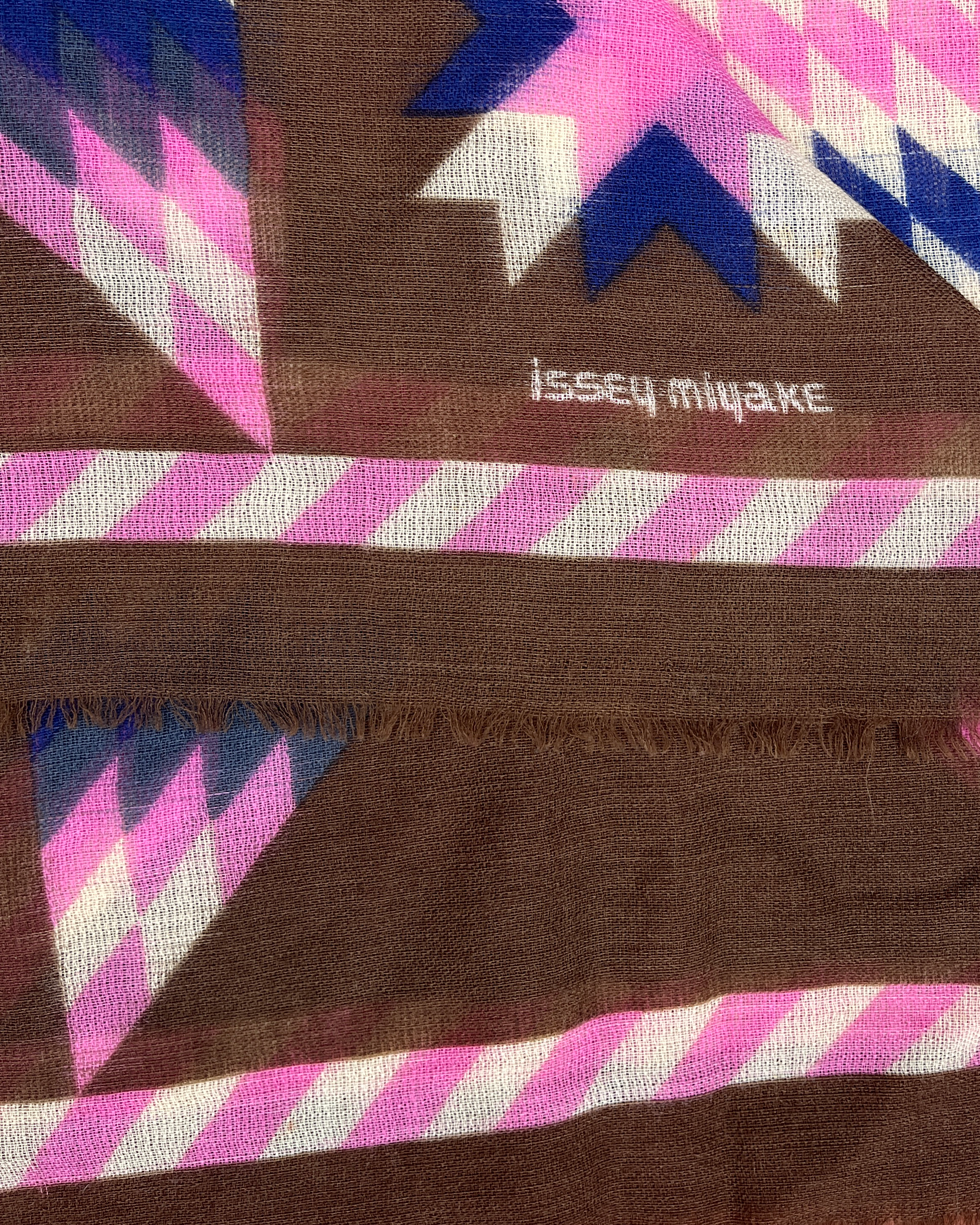 issey scarf brown 3.png