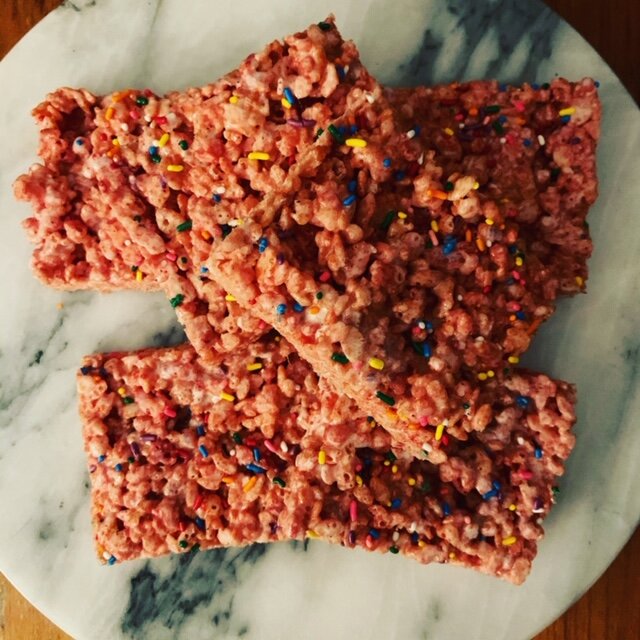 strawberry rice krispy treats