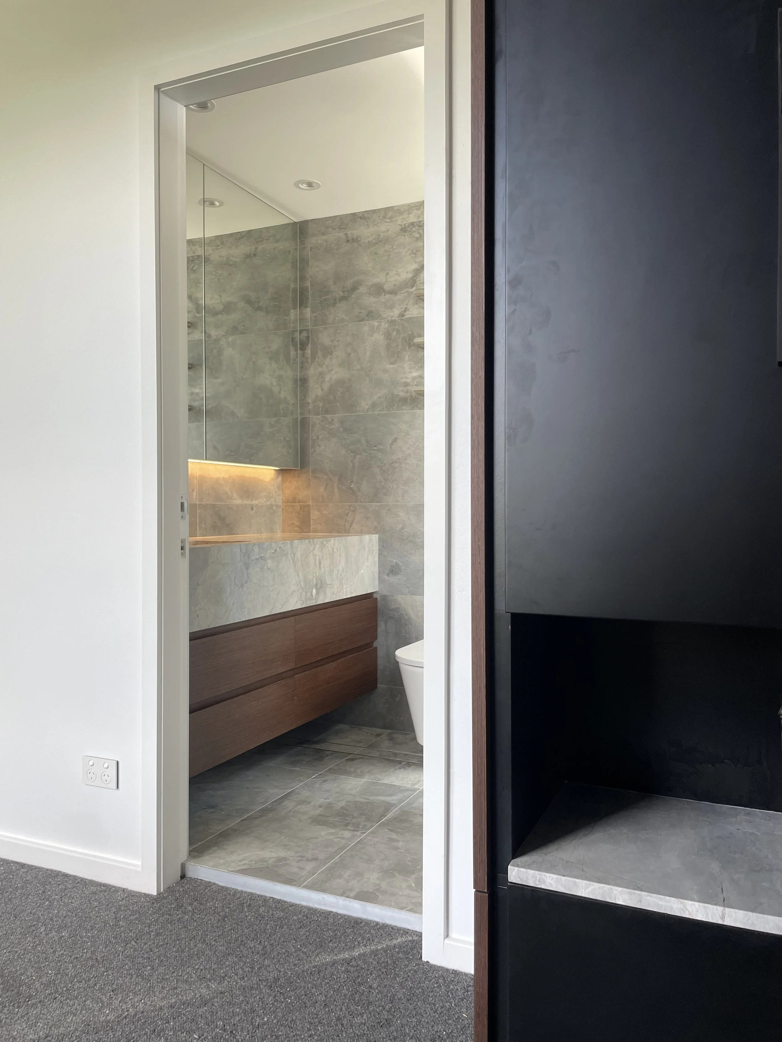 Darling Point Apartment completed