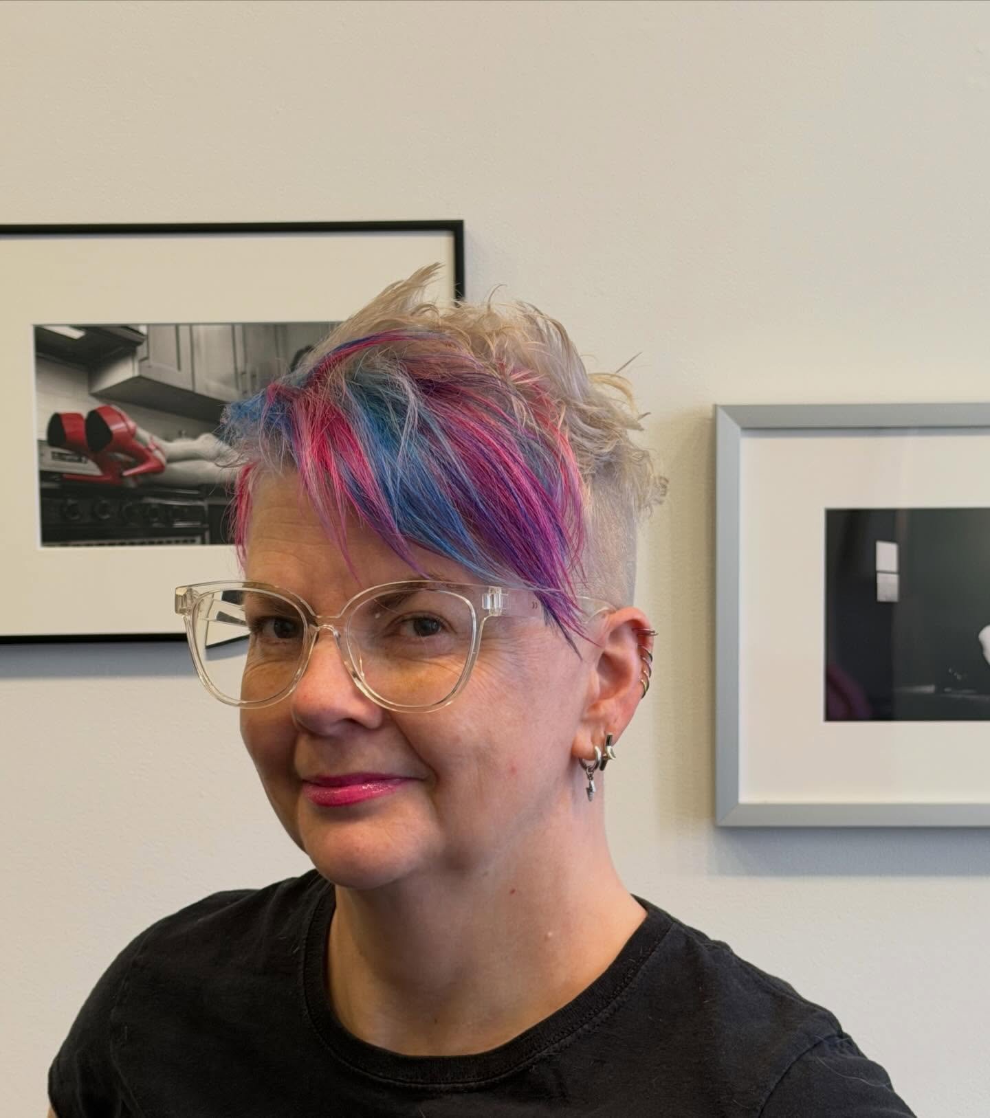 Magenta, Grape, and Aquamarine for Deanna!! @pravana  She just finished our new website! Check it out!!! @deannazandt