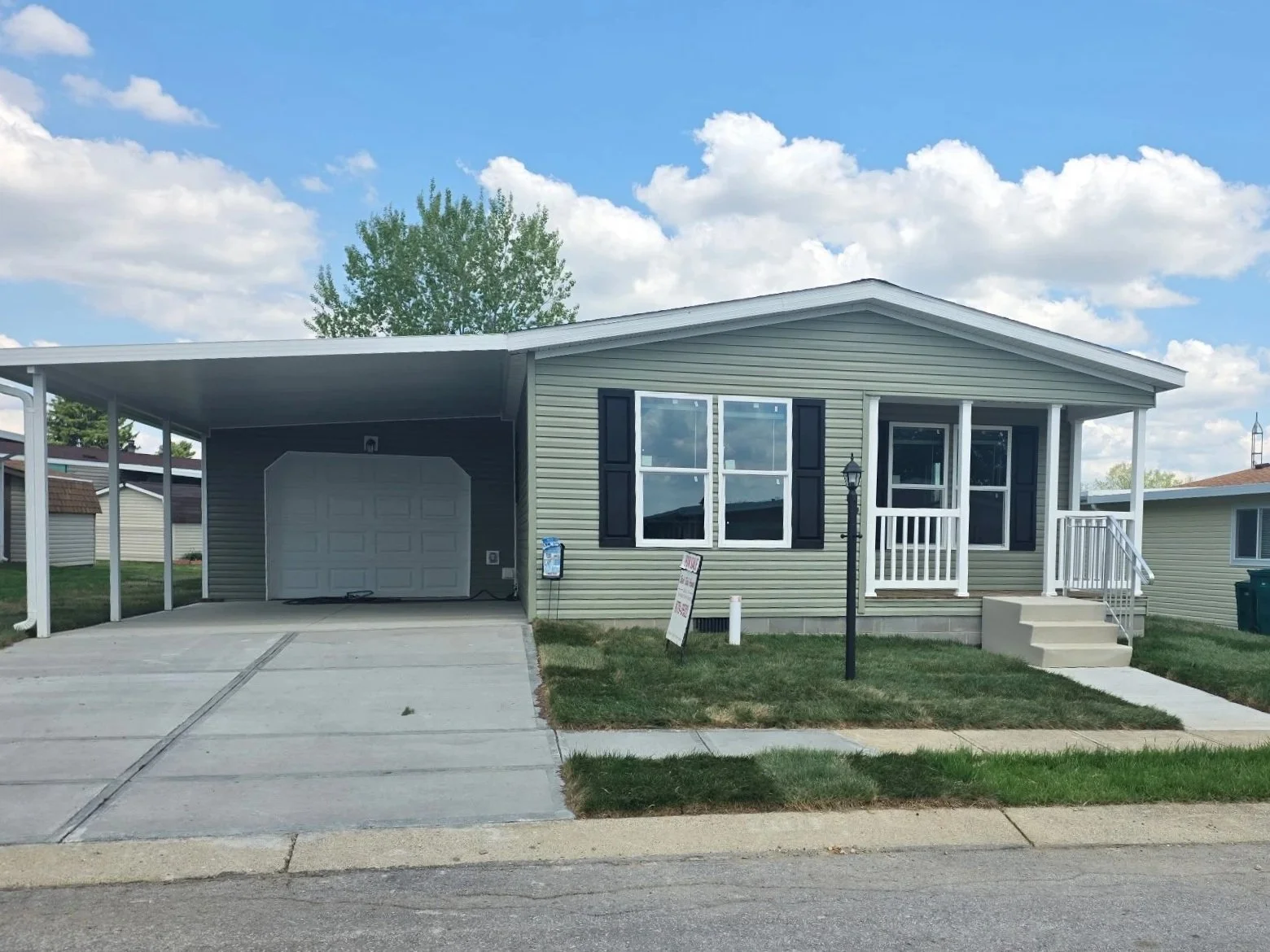 125 S Point Dr. Fairborn, OH 45324 Brand New 3-Bed, 2-Bath Home to Lease