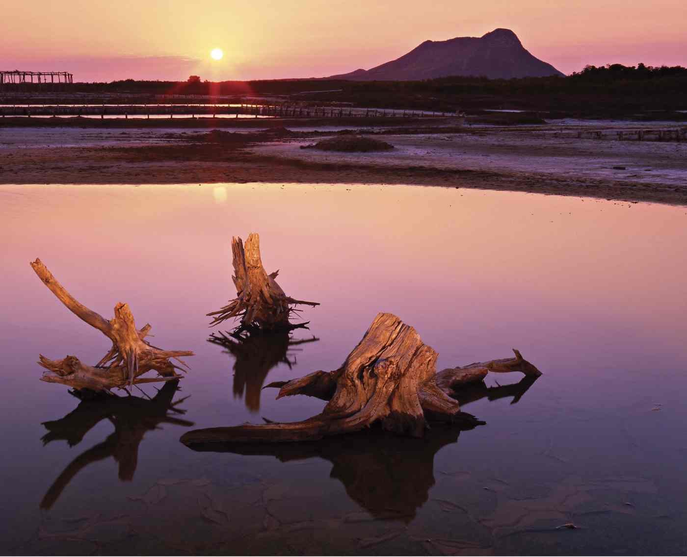 Atardecer en Las Salinas, Montecristi. 2007