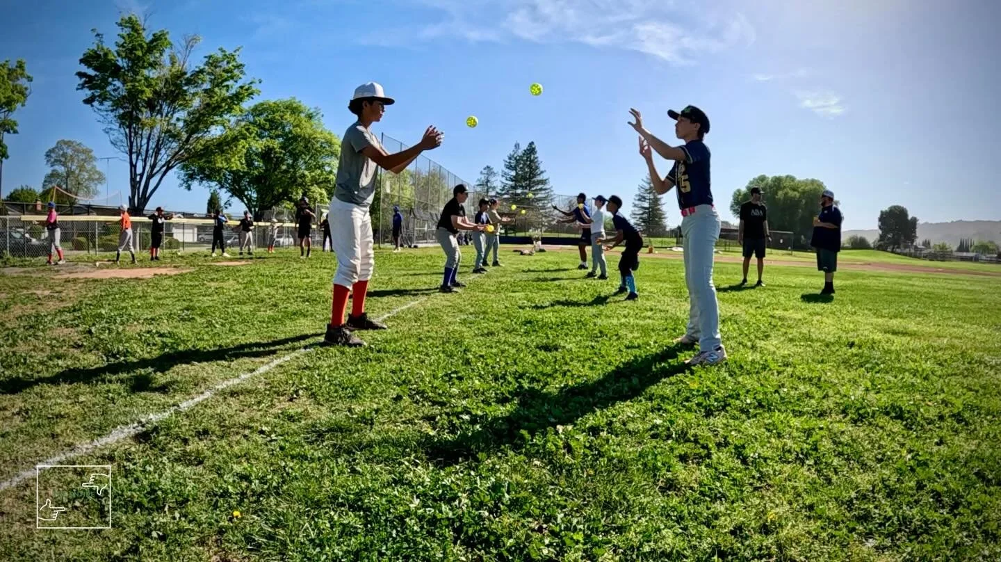 We have one more clinic with @stll_baseball next Sunday for pitching and catching.  Yesterday @evanmeier03 @nate_plata and the rest of our staff got about 50 kids 150 swings for our hitting clinic.  Here&rsquo;s some fun from last weeks defensive cli