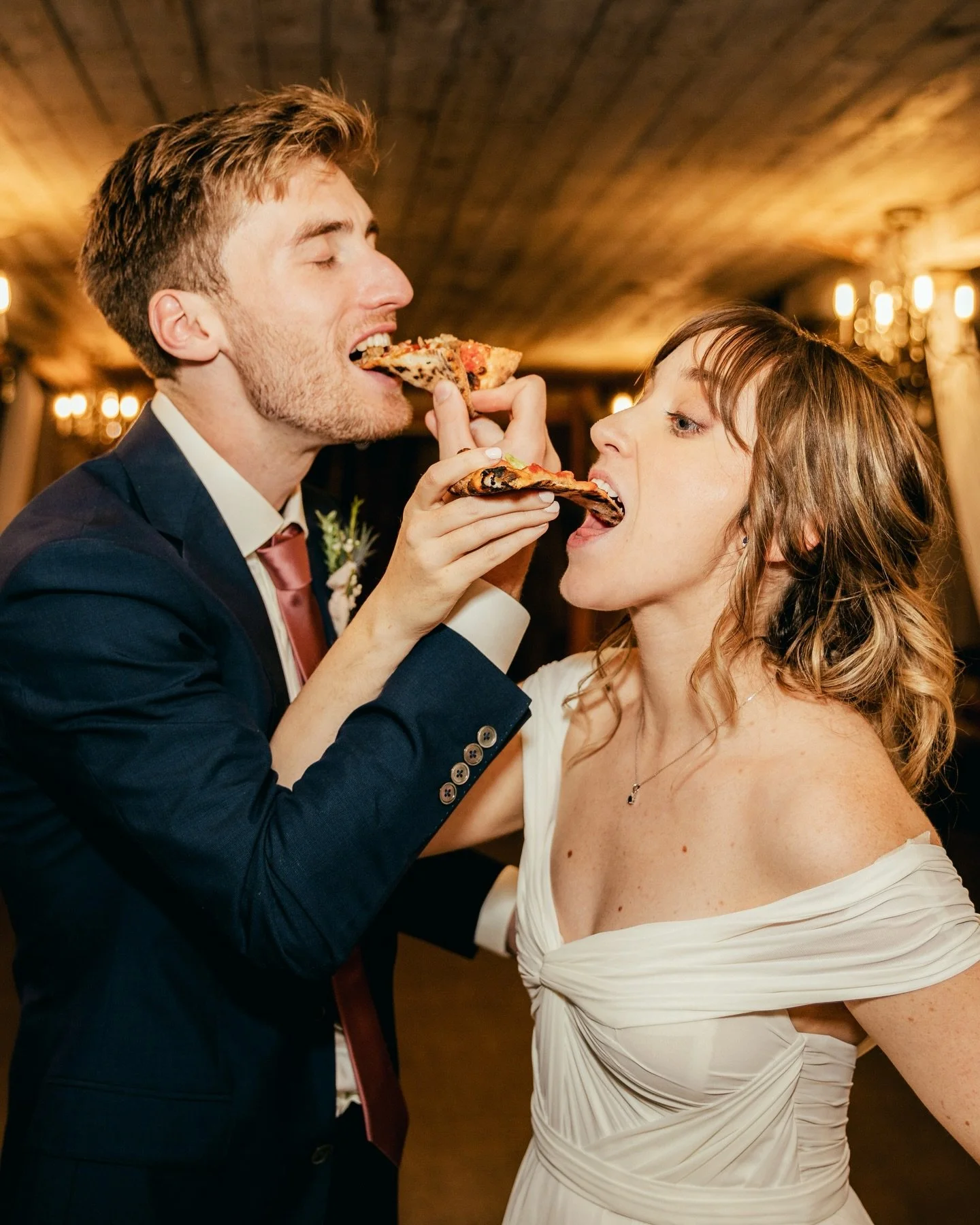 This wedding was 🥹😍😩😭💕🥰

#wedding #weddingphotography #weddingphotographers #bridetobe #bridetobride