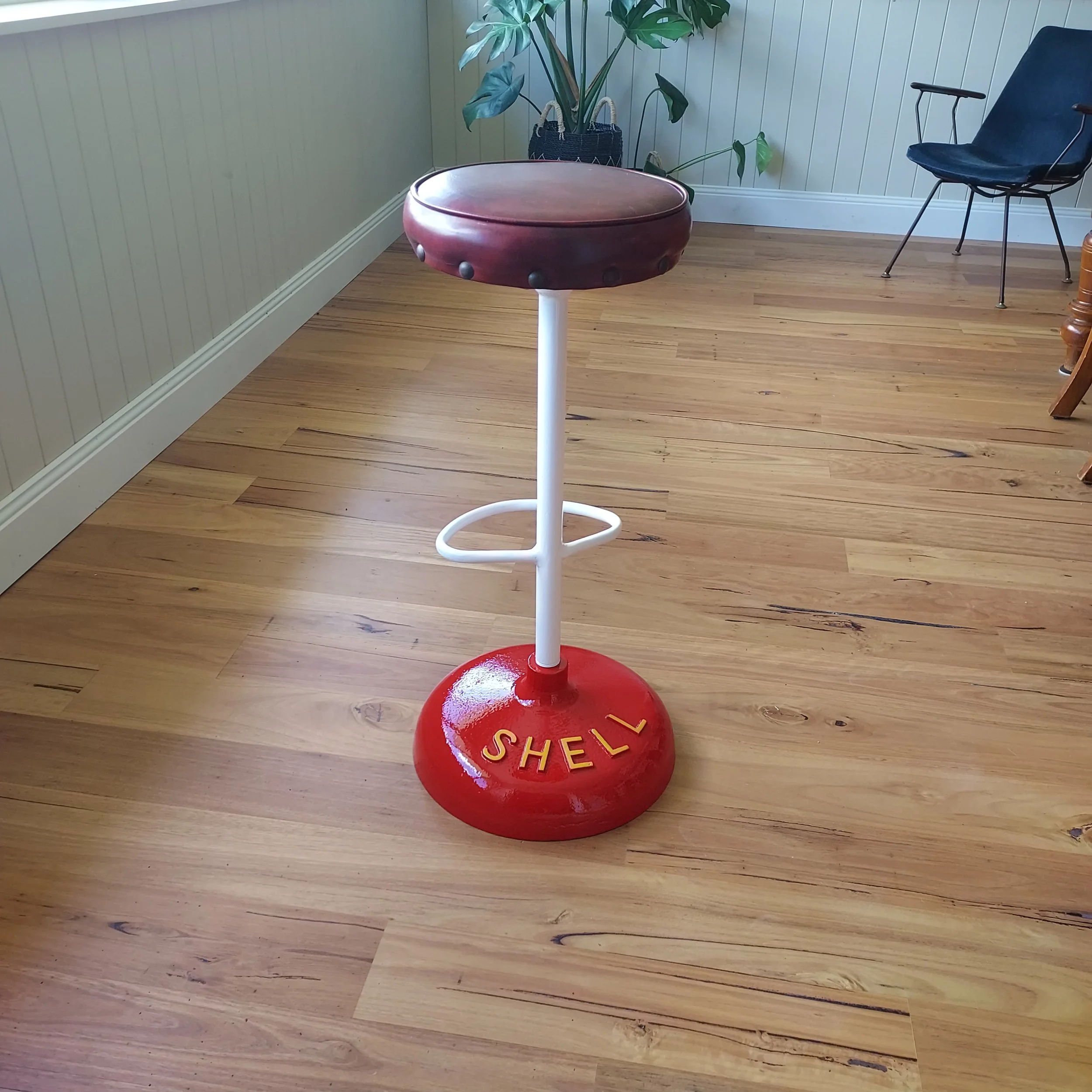 shell bar stool.jpg
