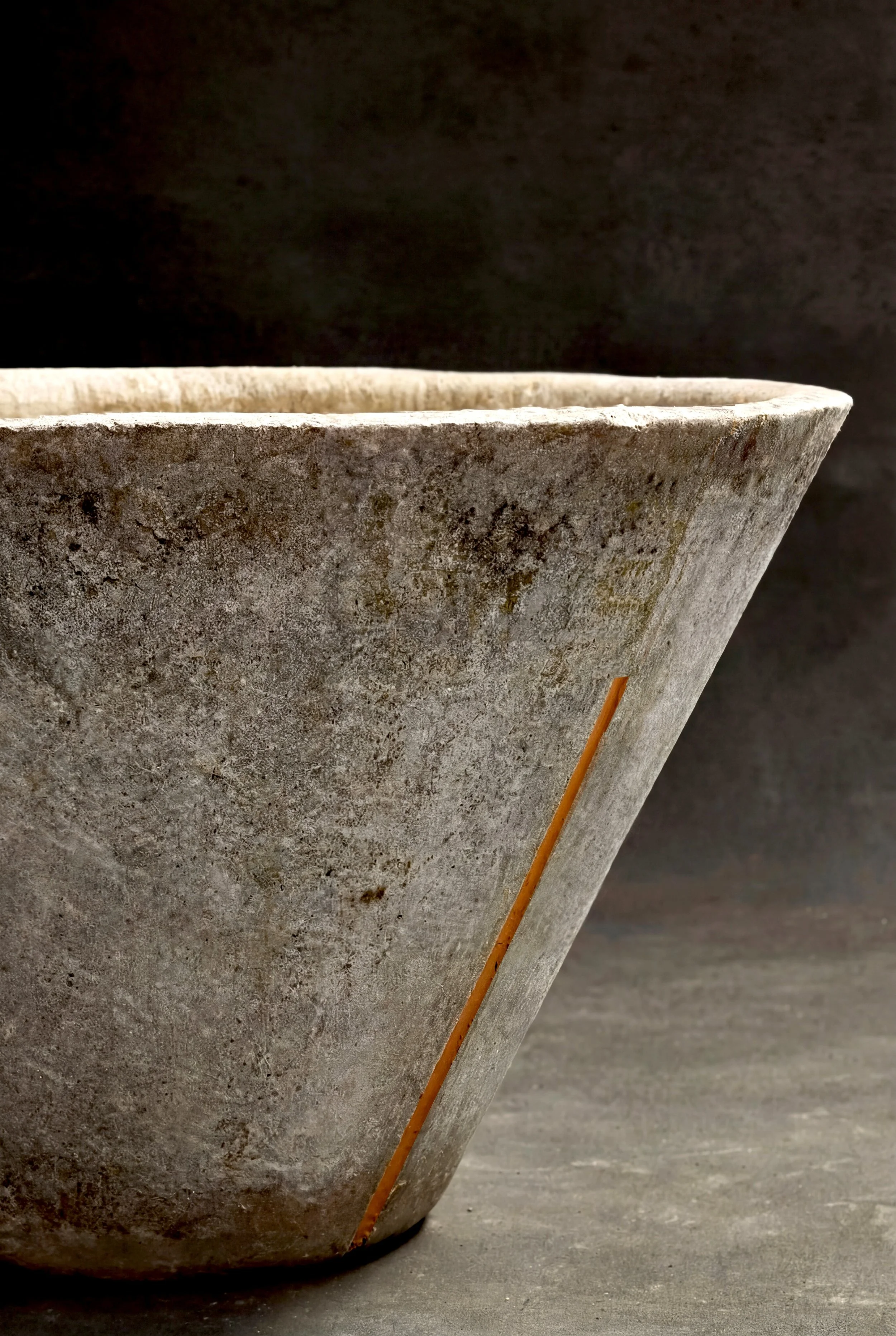 Stone vessel with Hutson DeKeyser signature line.