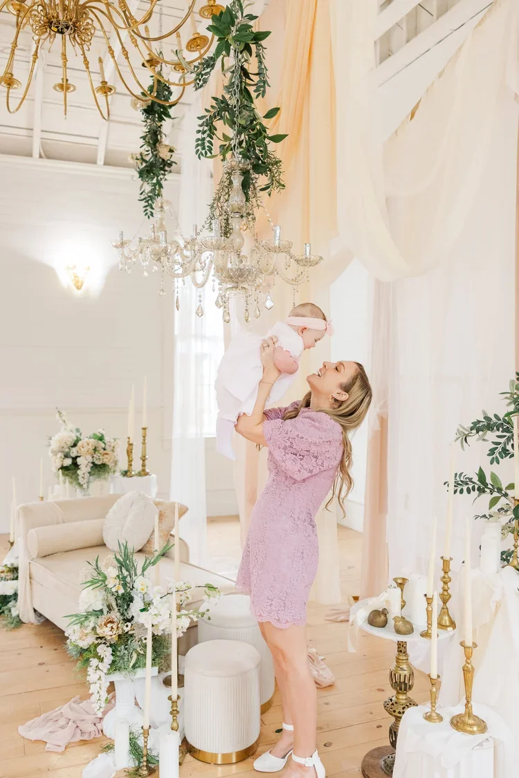 Mother’s Day Photo Sessions at The Chippy Chapel