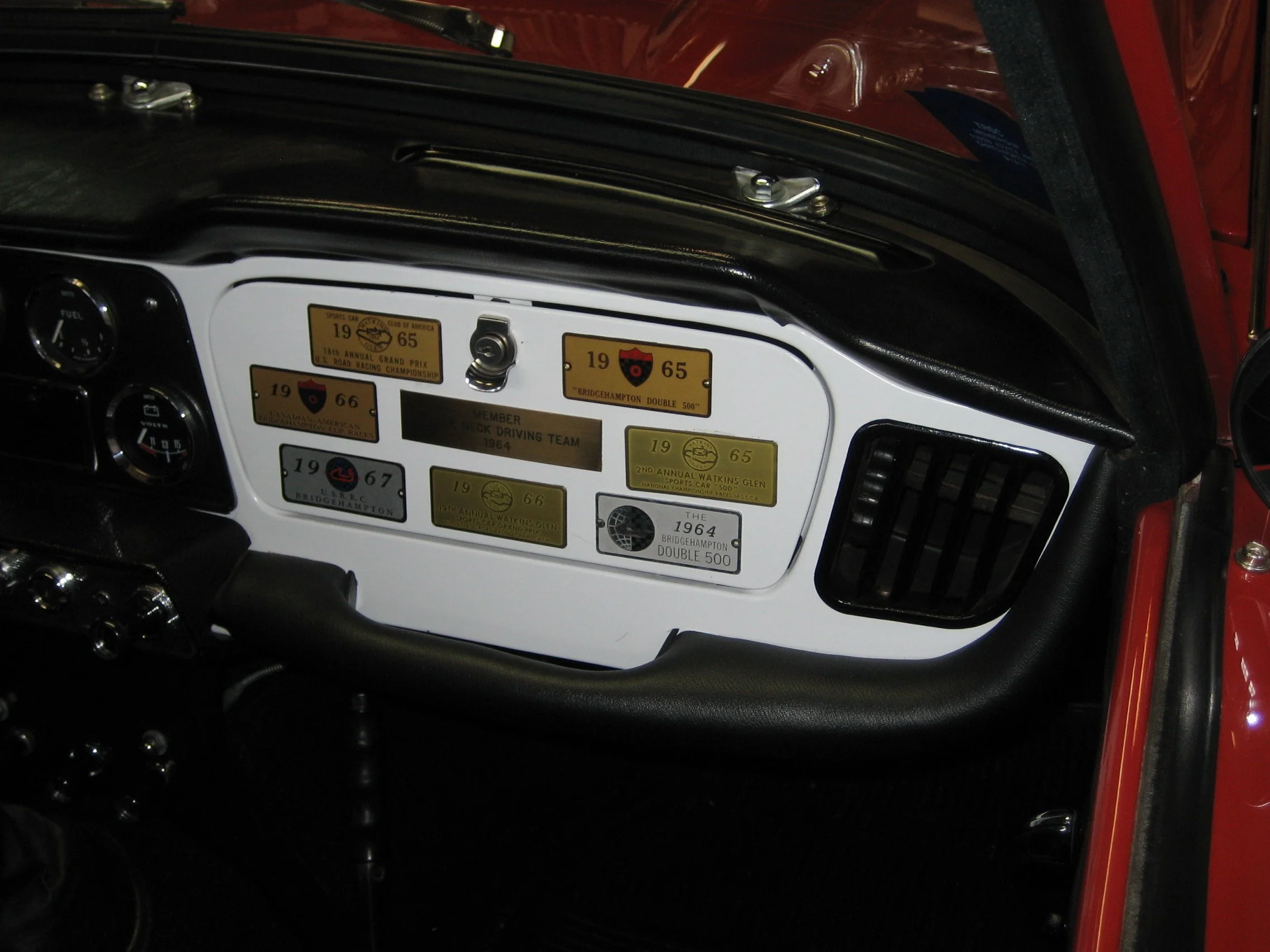 MUZIO dash vent and half of dash.jpg