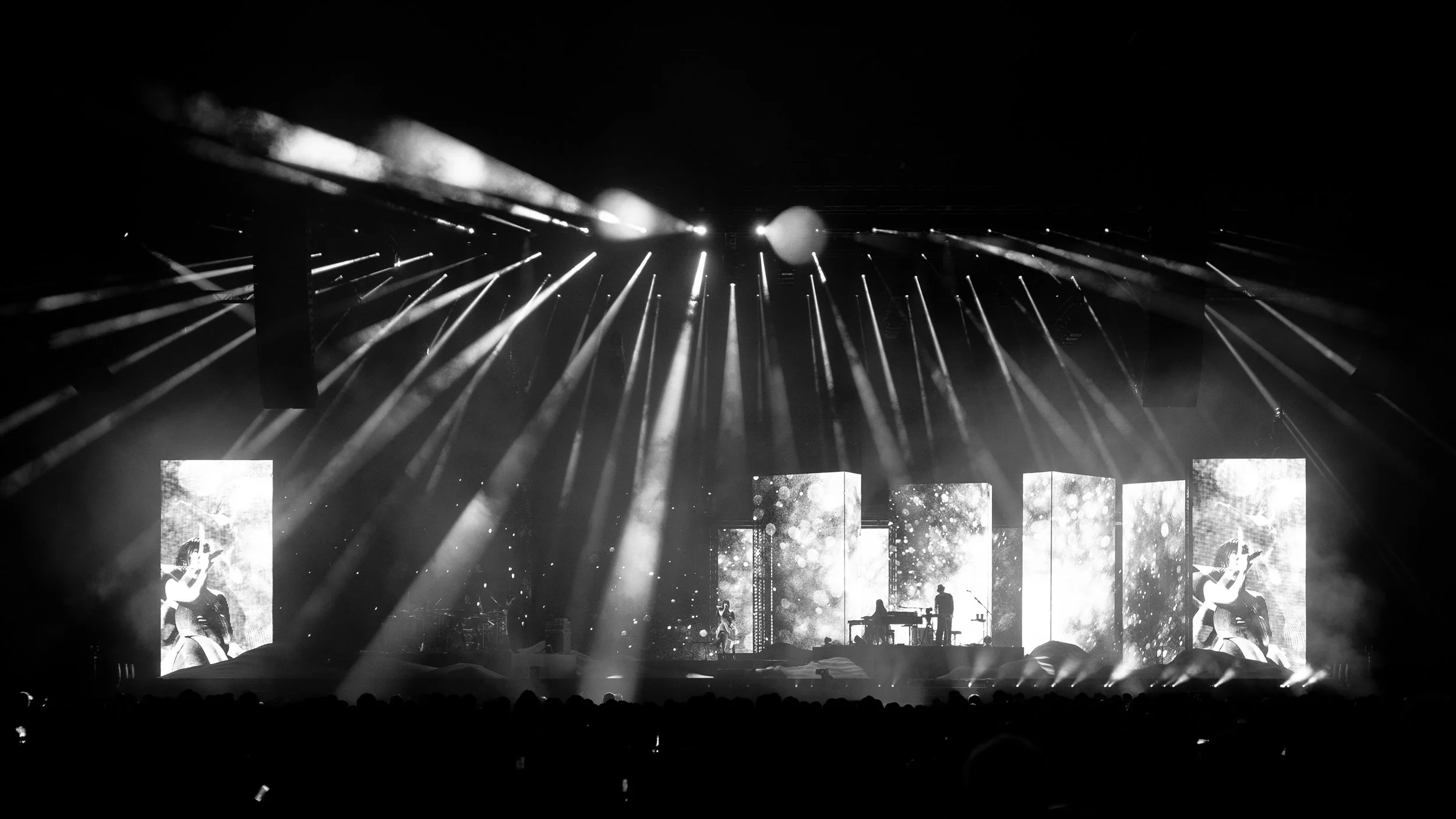 hikaru utada . science fiction tour . 2025