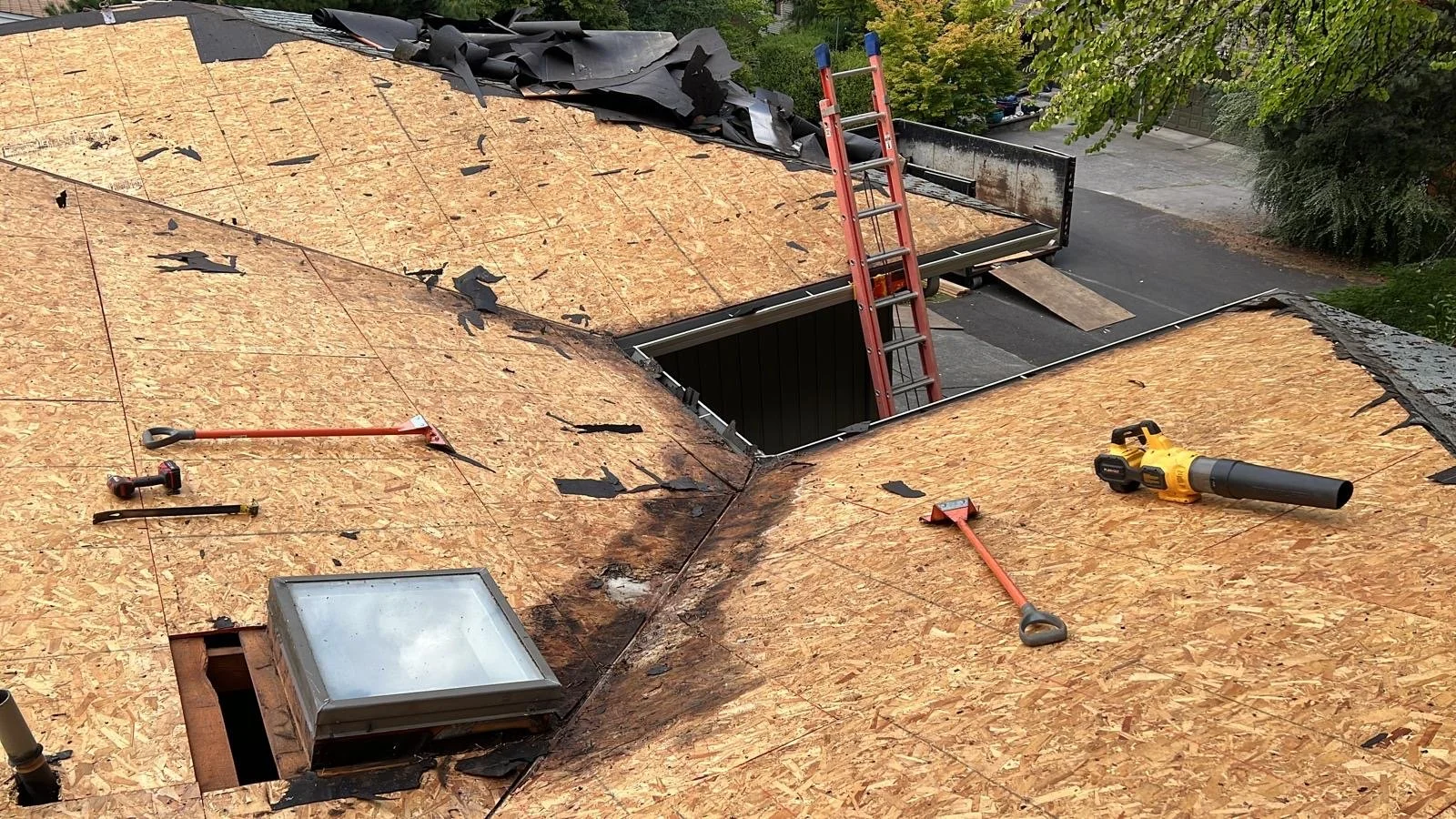 PRC contract LLCe8376b9e-1b26-4909-a94e-c9e2114840d6.JPG