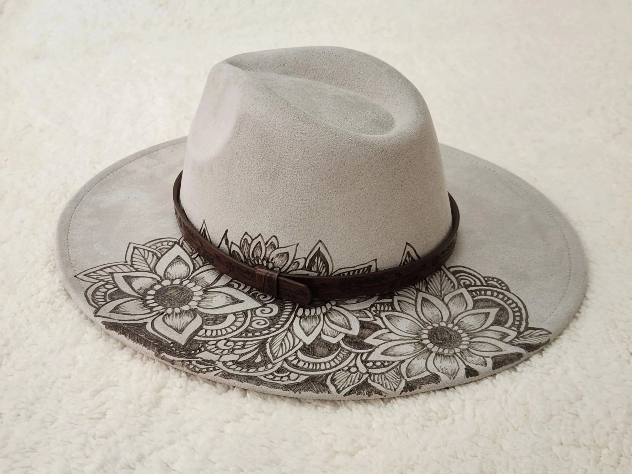 greyflowerhat3+%282%29.jpg