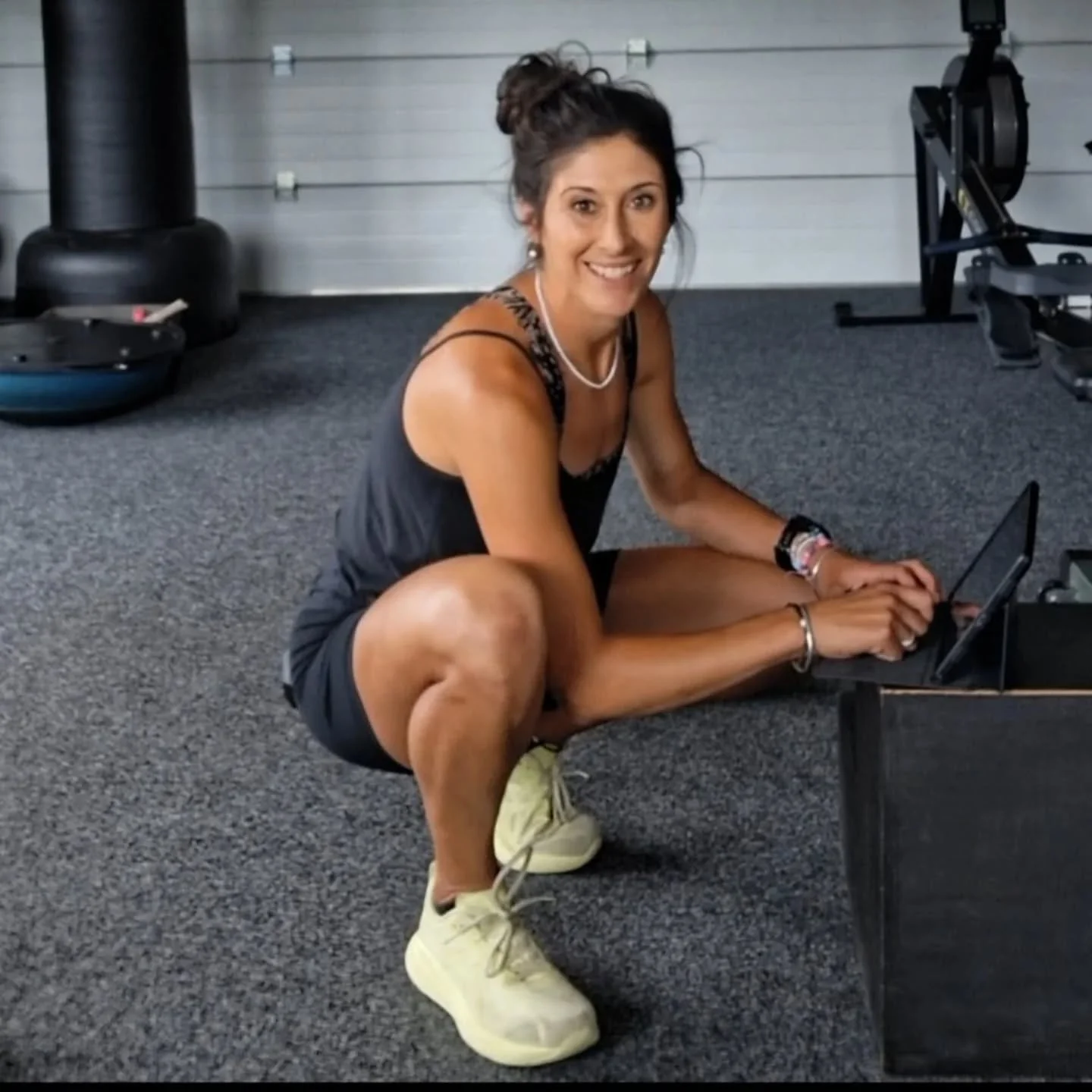 The smile that is beyond grateful for this small community of awesome humans who join me for their workouts each week 🫶 But also sorry about all the 'Holds' in today's strength session 😉
#movewithmegsnz #strength #mums #fitness