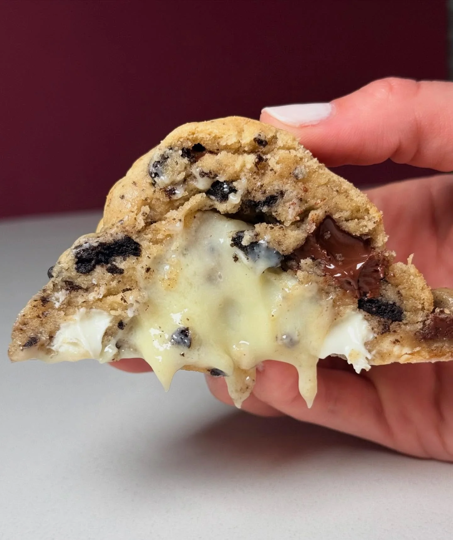 Cookies n Cream Dream 🤍

crispy edges, soft center&hellip; and that creamy melt you didn&rsquo;t know you needed.

made with real ingredients, no shortcuts &mdash; just pure texture, flavor, and a little obsession.

once you break it open, it&rsquo;