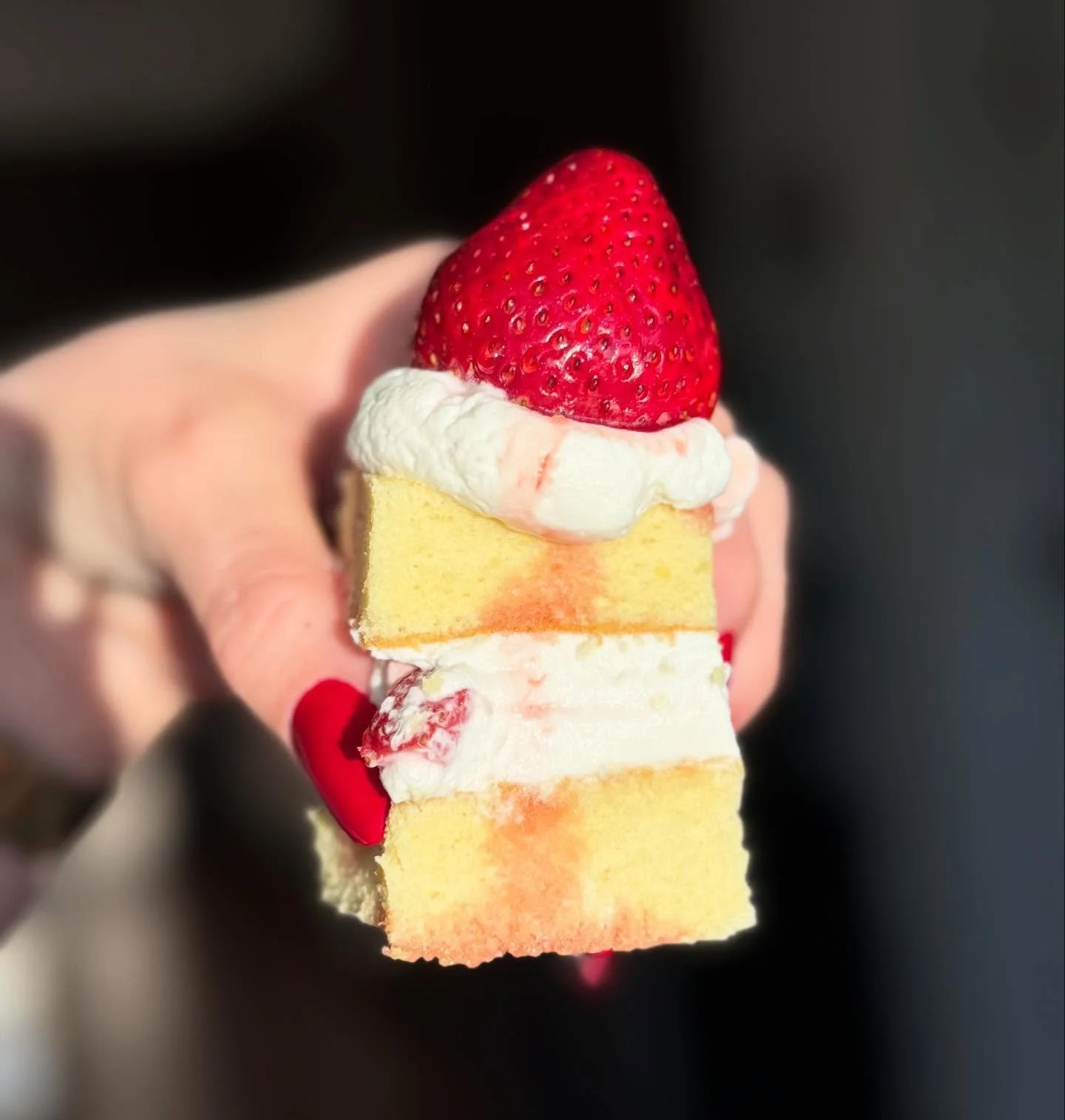 Strawberry Shortcake?🍰
Once you try it&hellip; you&rsquo;ll want it every day. ❤️&zwj;🔥

#losangelesfood
#lafoodie
#dessertlover
#strawberryshortcake 
#cookiesofinstagram
