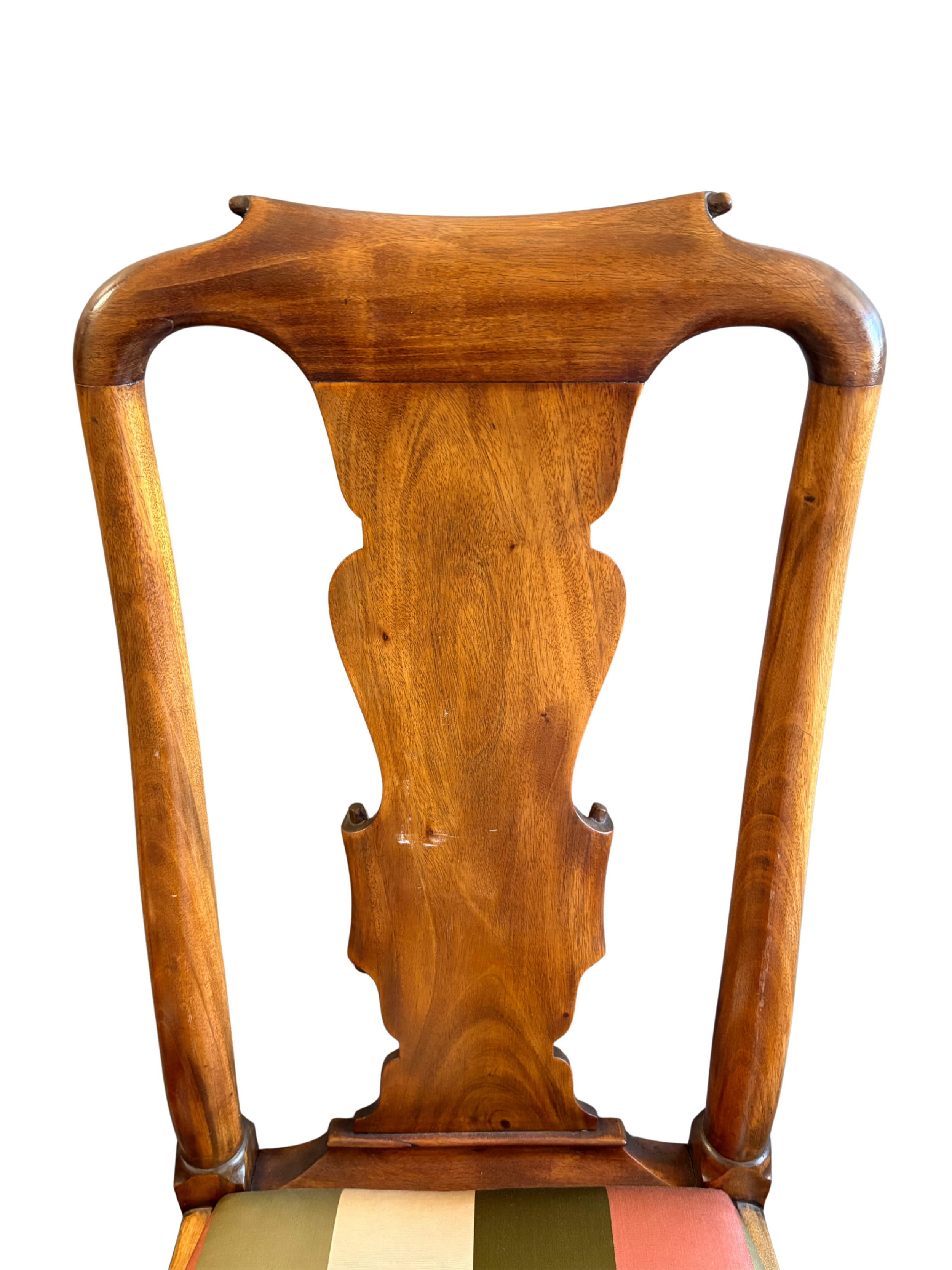 1_G2 Chair Back Closup.png