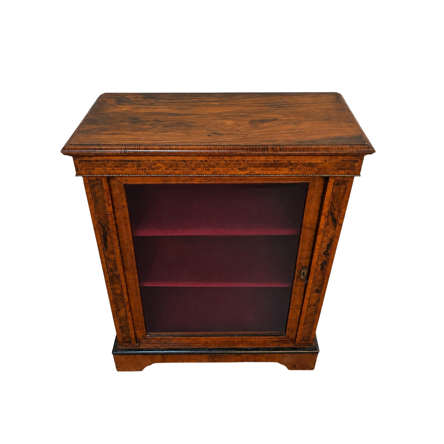Victorian Cabinet Top.png