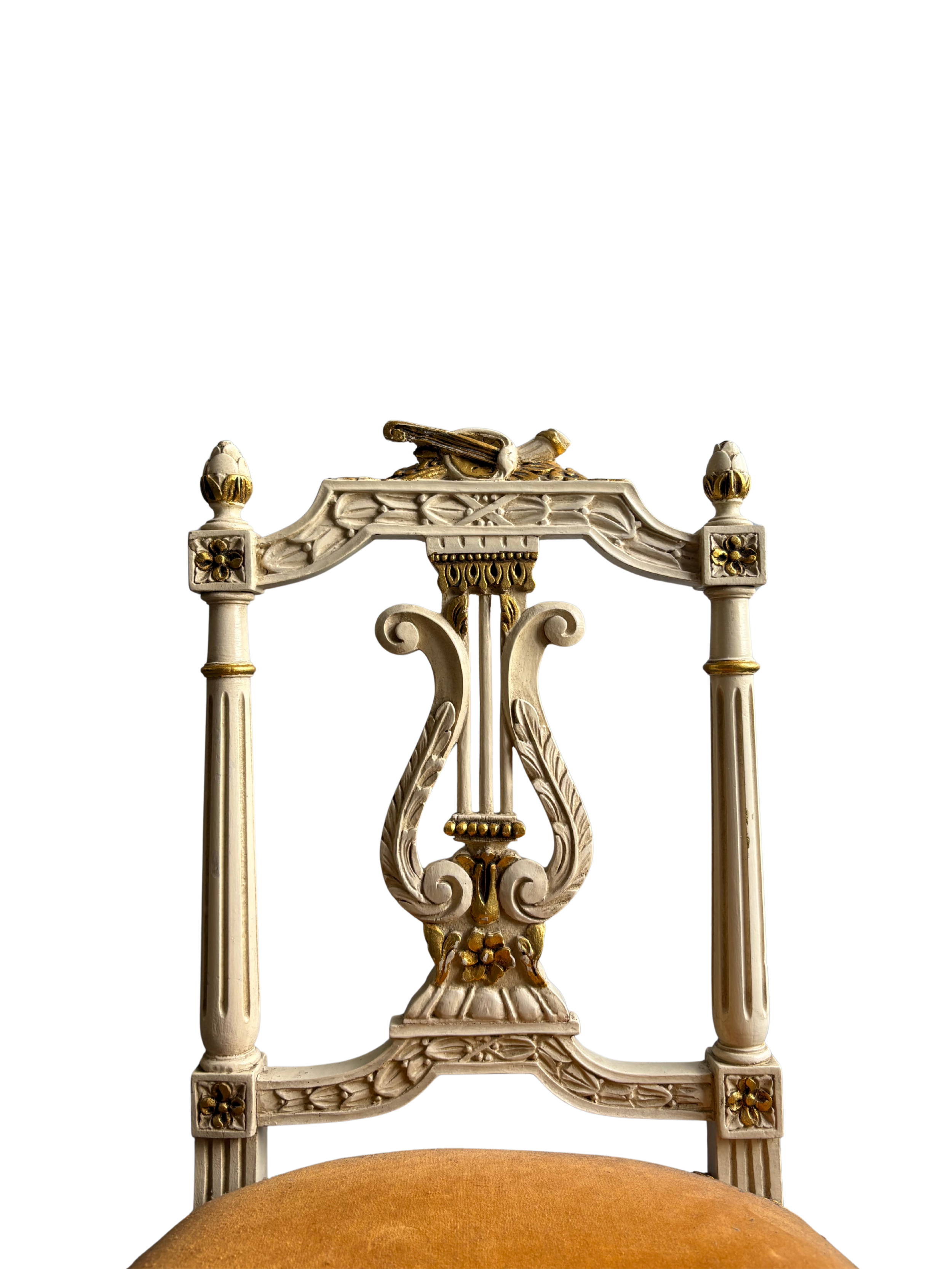 1_Gustavian Close Up.png