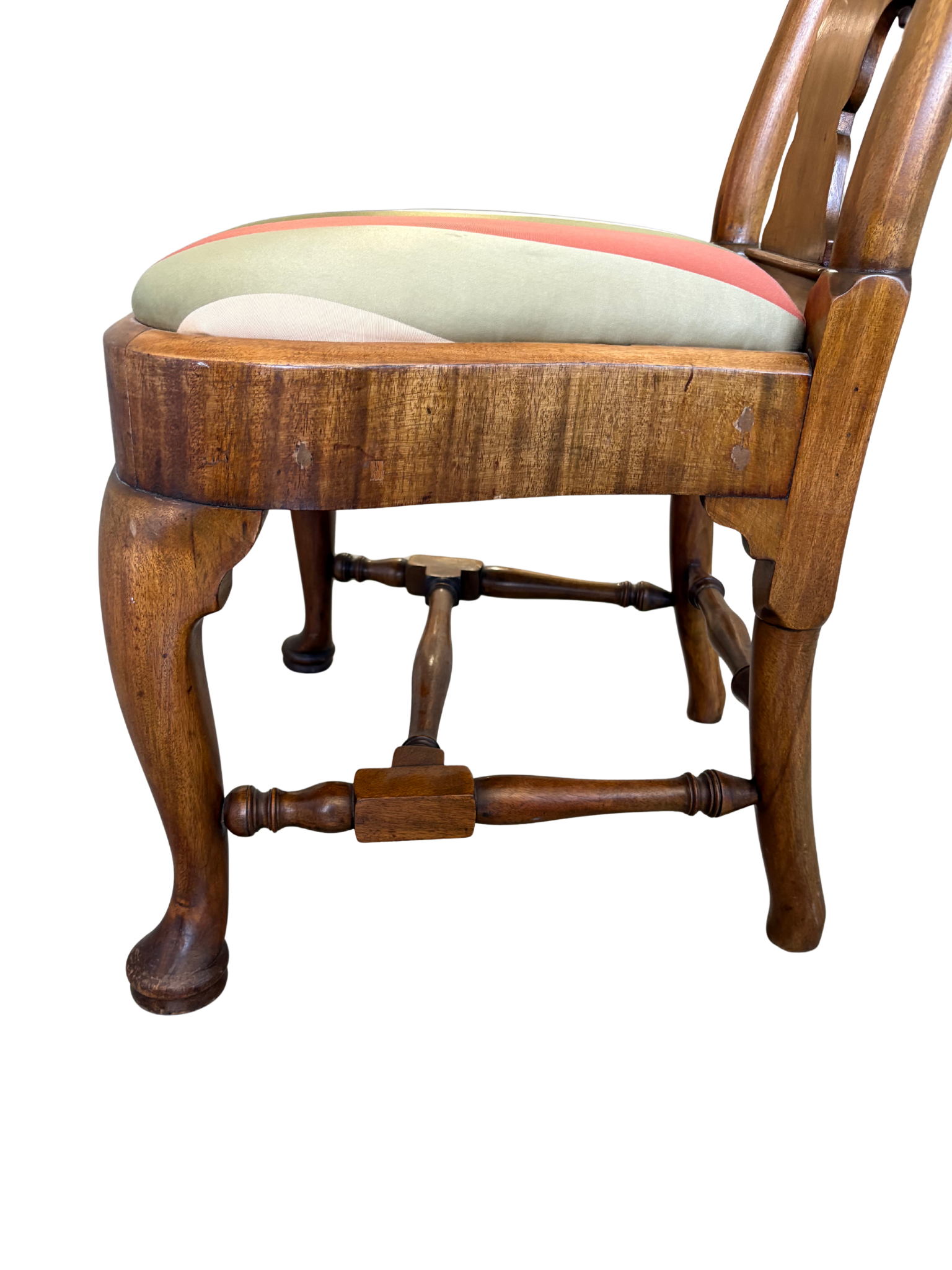 6_G2 Chair side.png