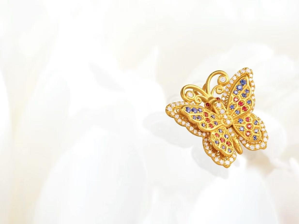 Palace Gold Brooch Laopu