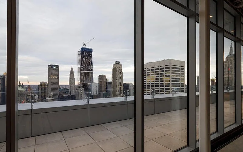 Office Landlords Deploy Tech to Enhance Natural Light, Draw Tenants