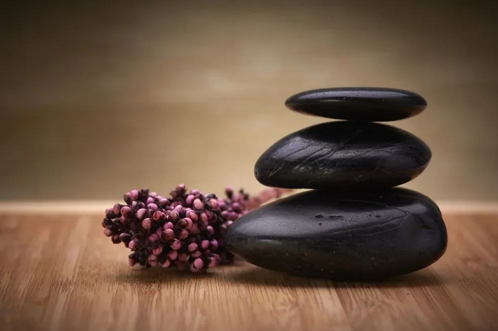 Hot Stone Massage- 60 Minutes