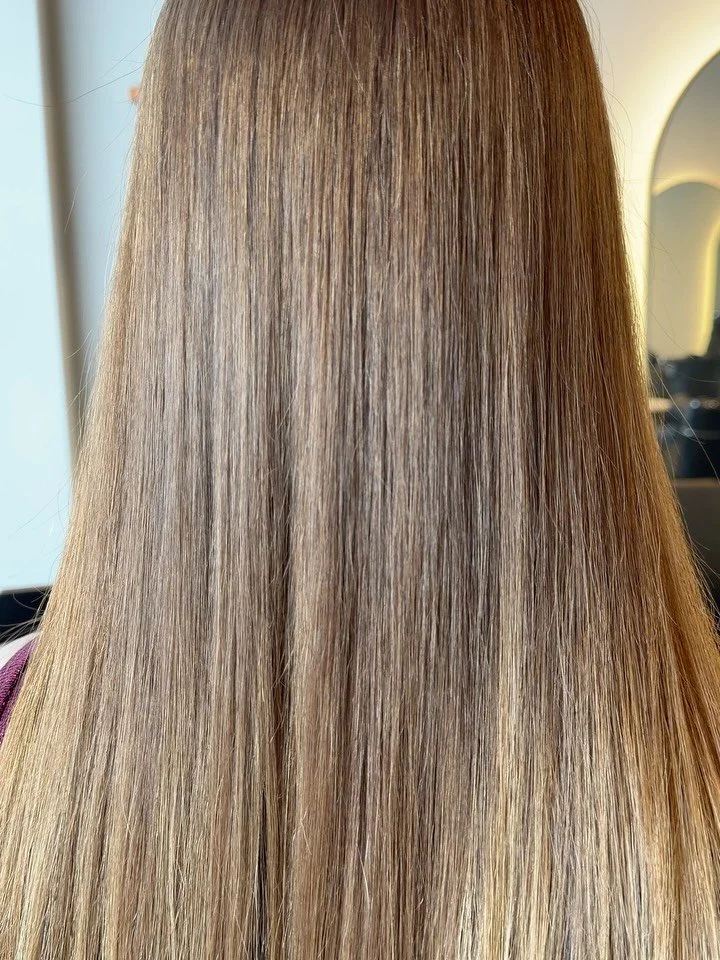 Did you know our salon is purpose built for straightening services&hellip; 

super comfy chairs, lounge massage, clean air (non smoky environment), ocean views &amp; of course a luxe menu to choose from 👌🏻