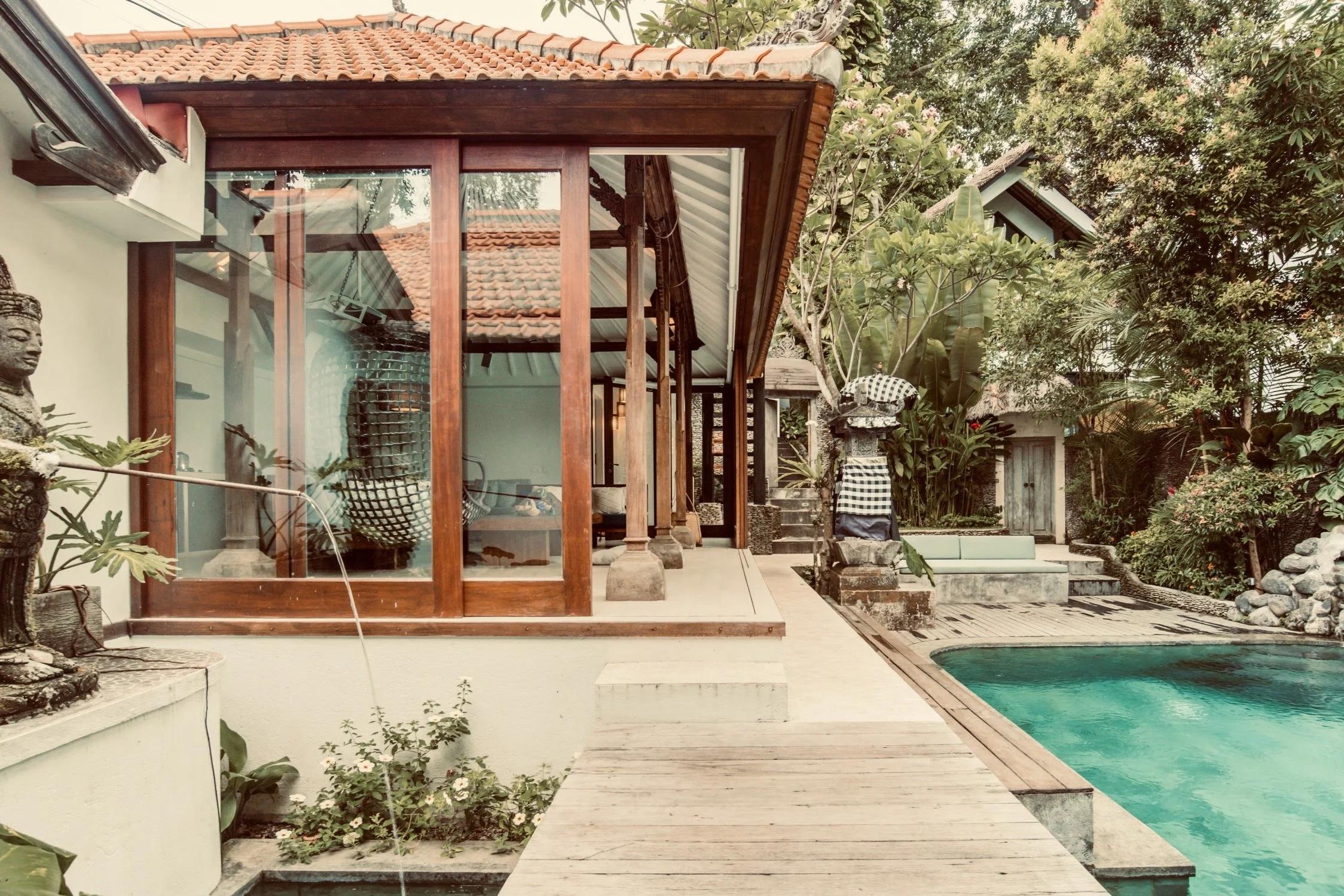 Oasis Exterior_Living.jpeg