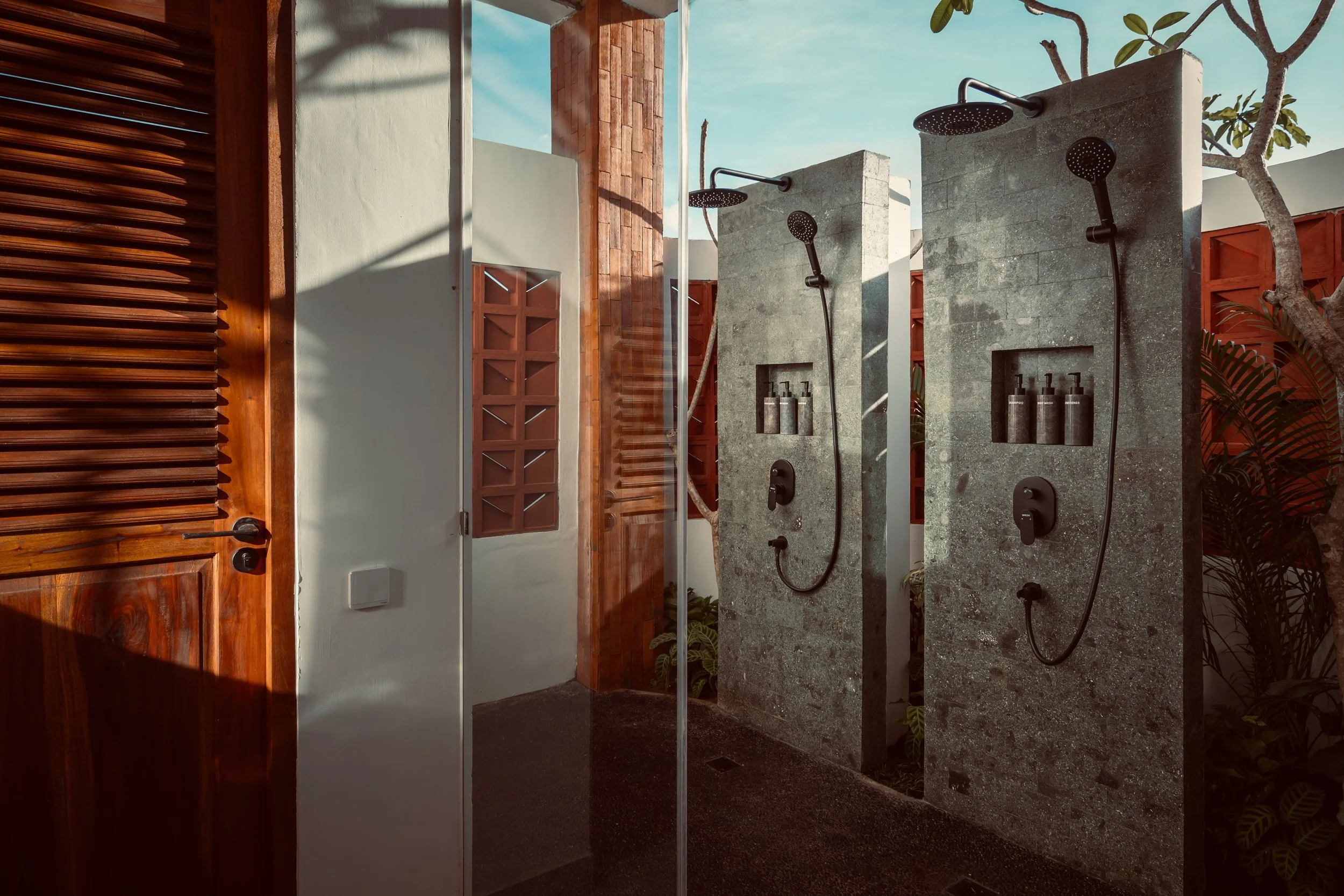 Rani Villa double shower.jpeg