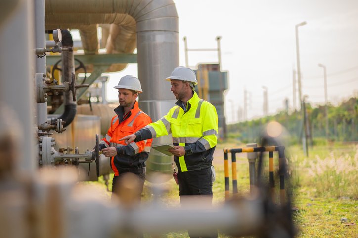 Developing a suite of lean, practical environmental standards for a national energy infrastructure owner