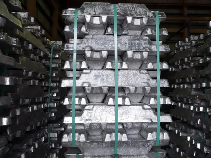 Deep-dive review of an aluminium smelter’s compliance with group safety standards