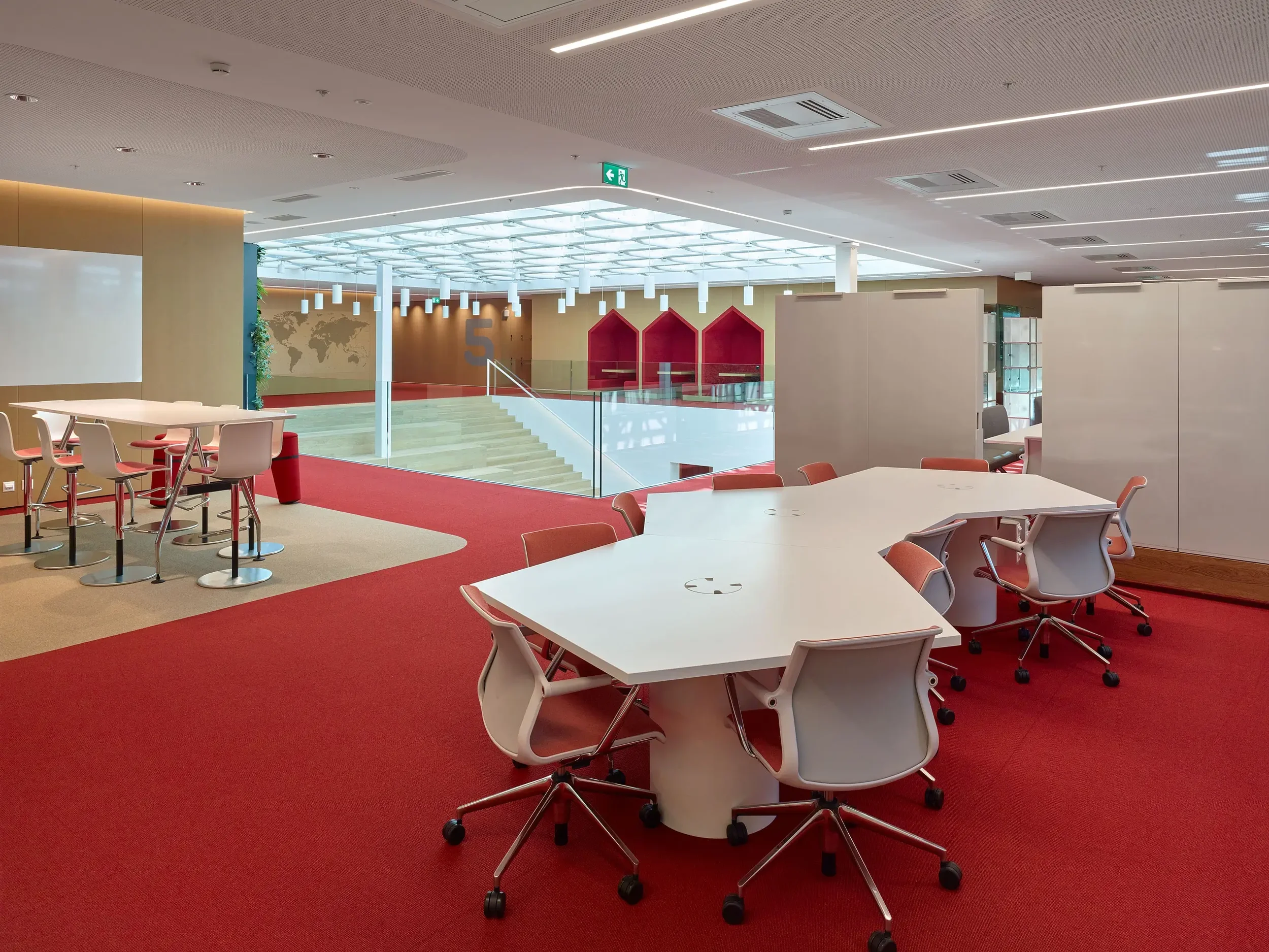 Carneiro_Architectes-Comite_international_de_la_Croix-Rouge_CICR-033.webp