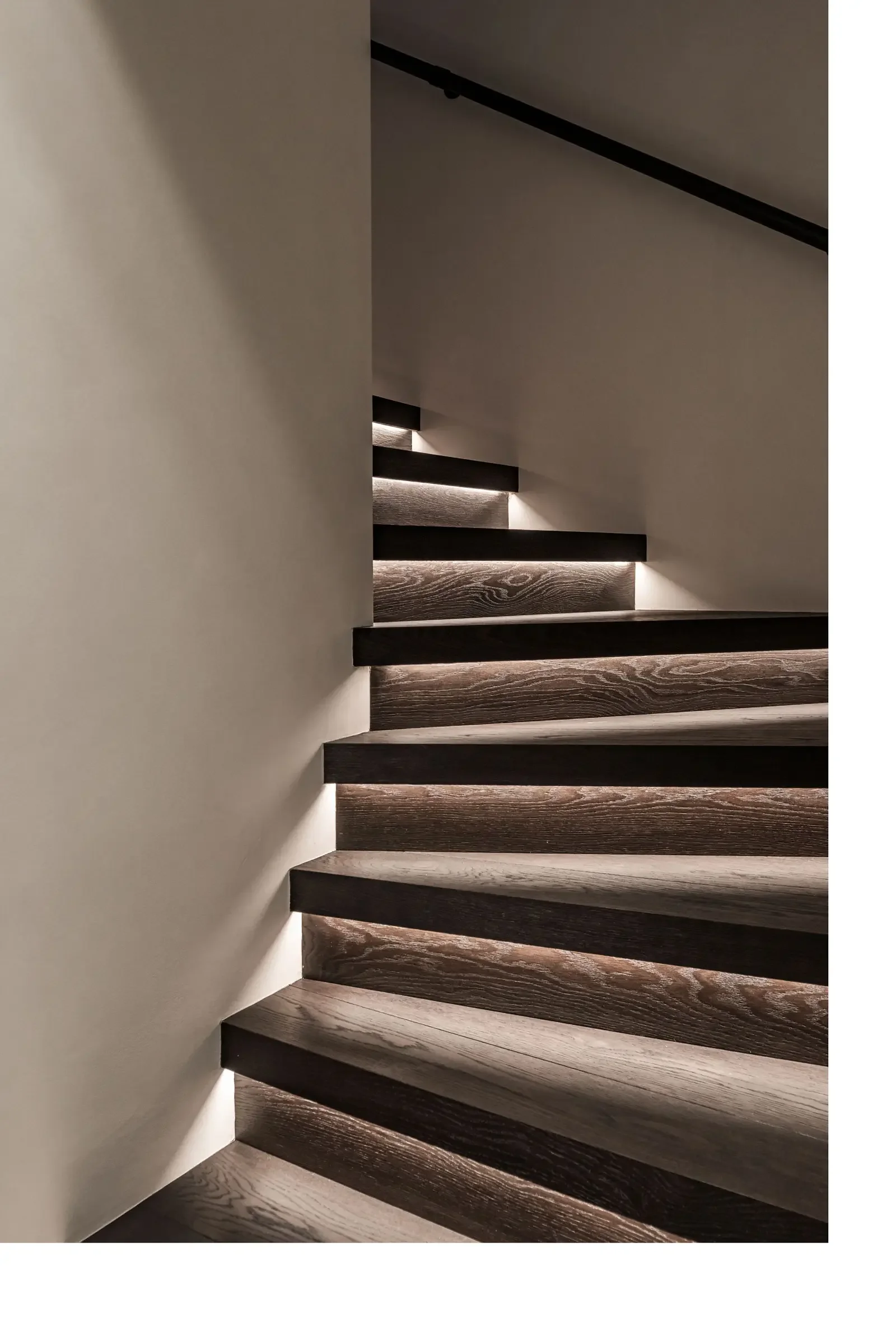 Carneiro_Architectes-Interior_Design_Megeve-038.webp