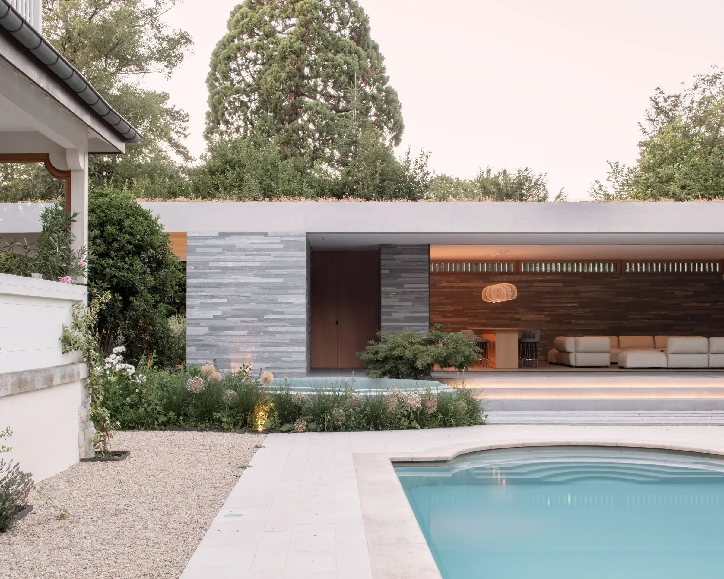 Pool house