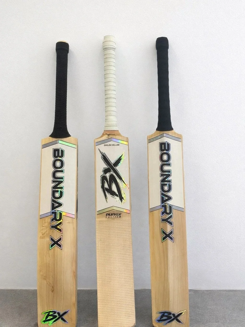 Brand ambassador Satheesh Sivakumaran Players edition english willow bats