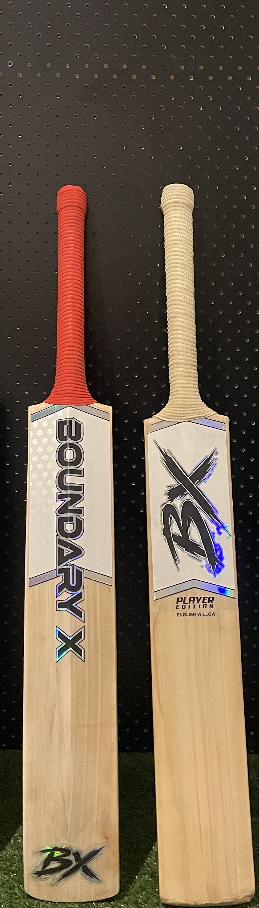 Player edition english willow bats used by former premier 1st player now local player Jakeb Thomas from Wonthaggi Club.