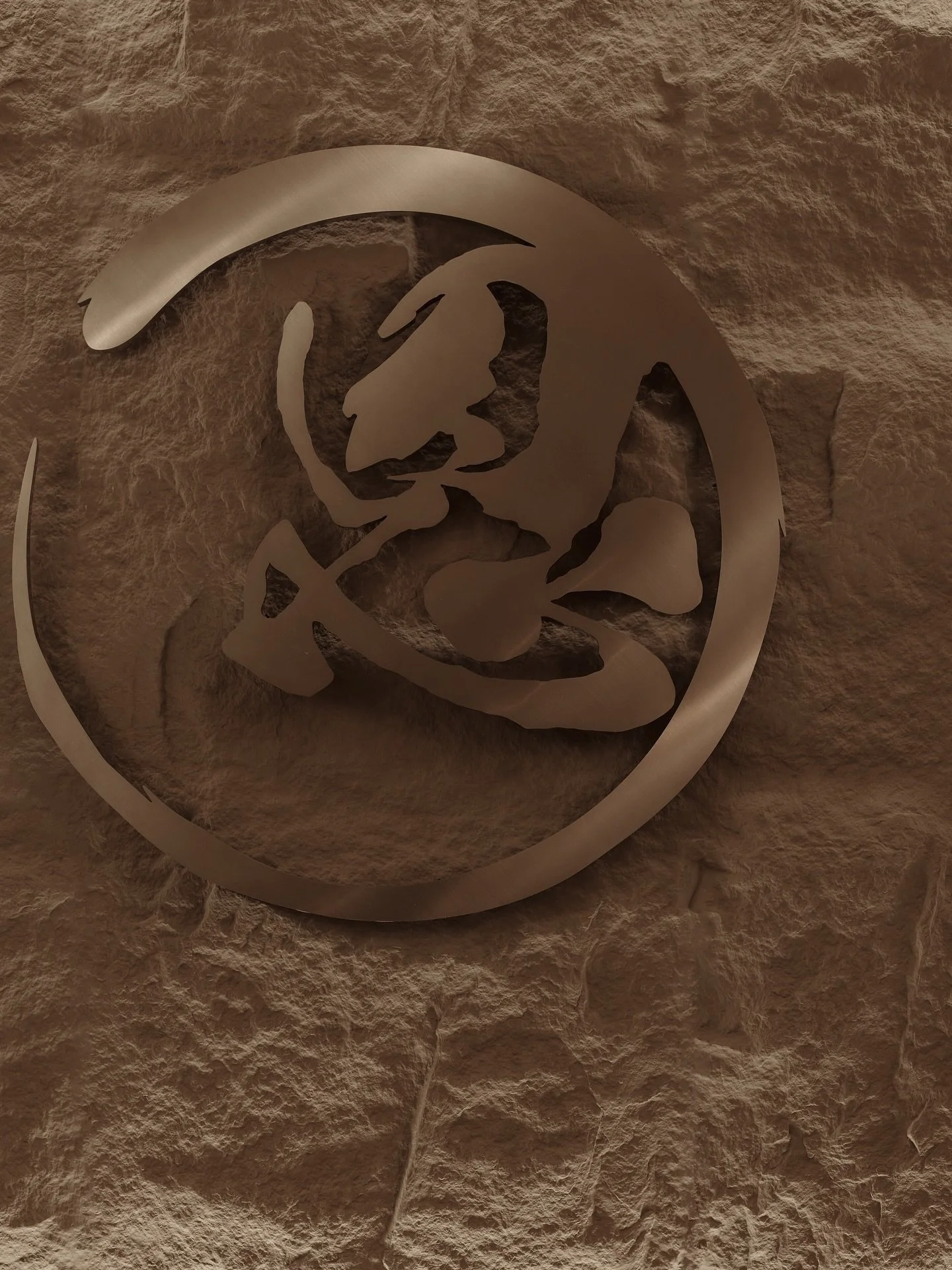 ENSŌ 「恩」 

We chose to express en through the Chinese character 「恩」, a deliberate reinterpretation of the name.

恩 means grace, kindness, gratitude, and consideration. It speaks of care given quietly, without expectation, a value deeply rooted in how