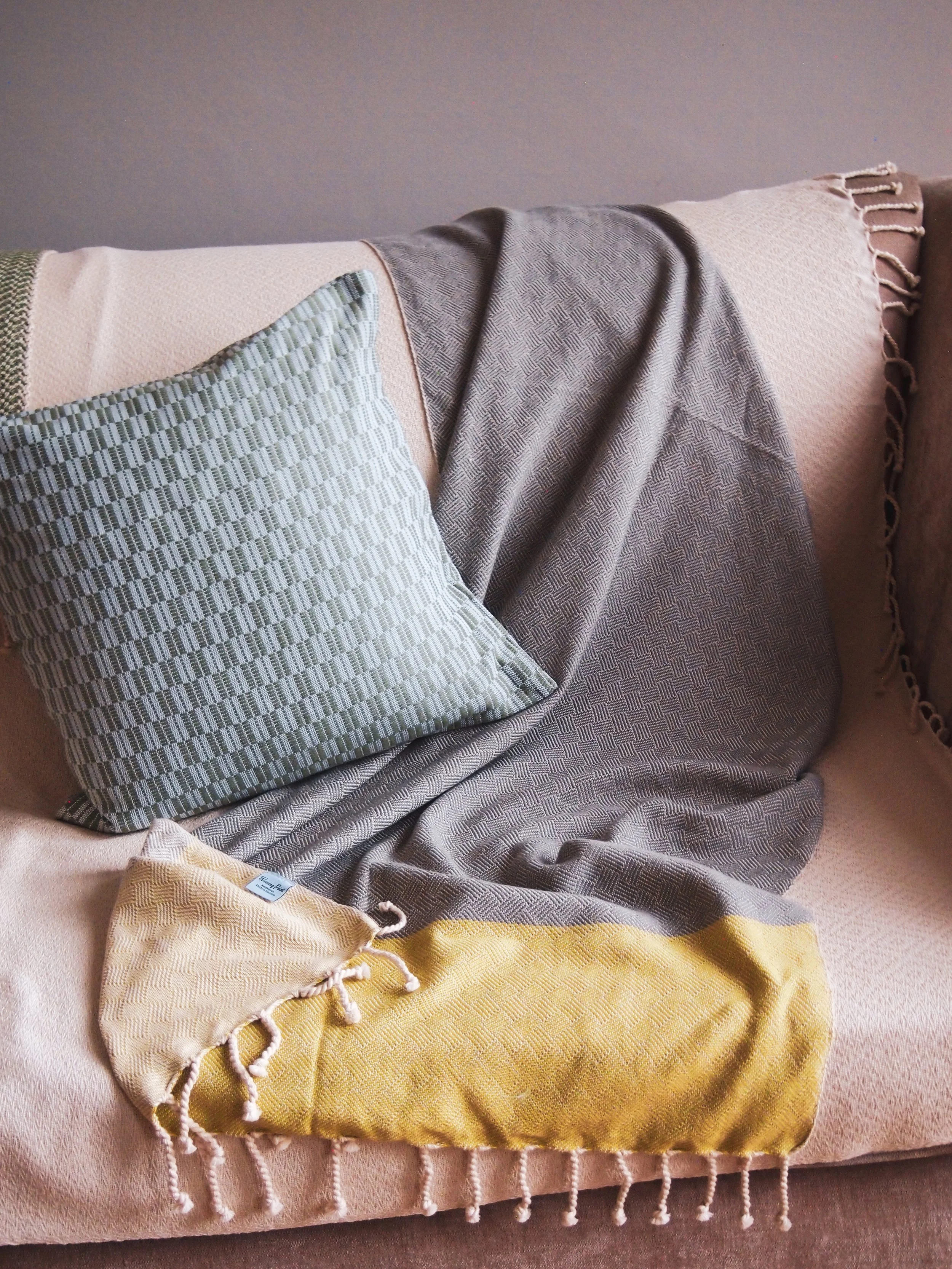 Weaving Point 7) Green Cushion (2).JPG