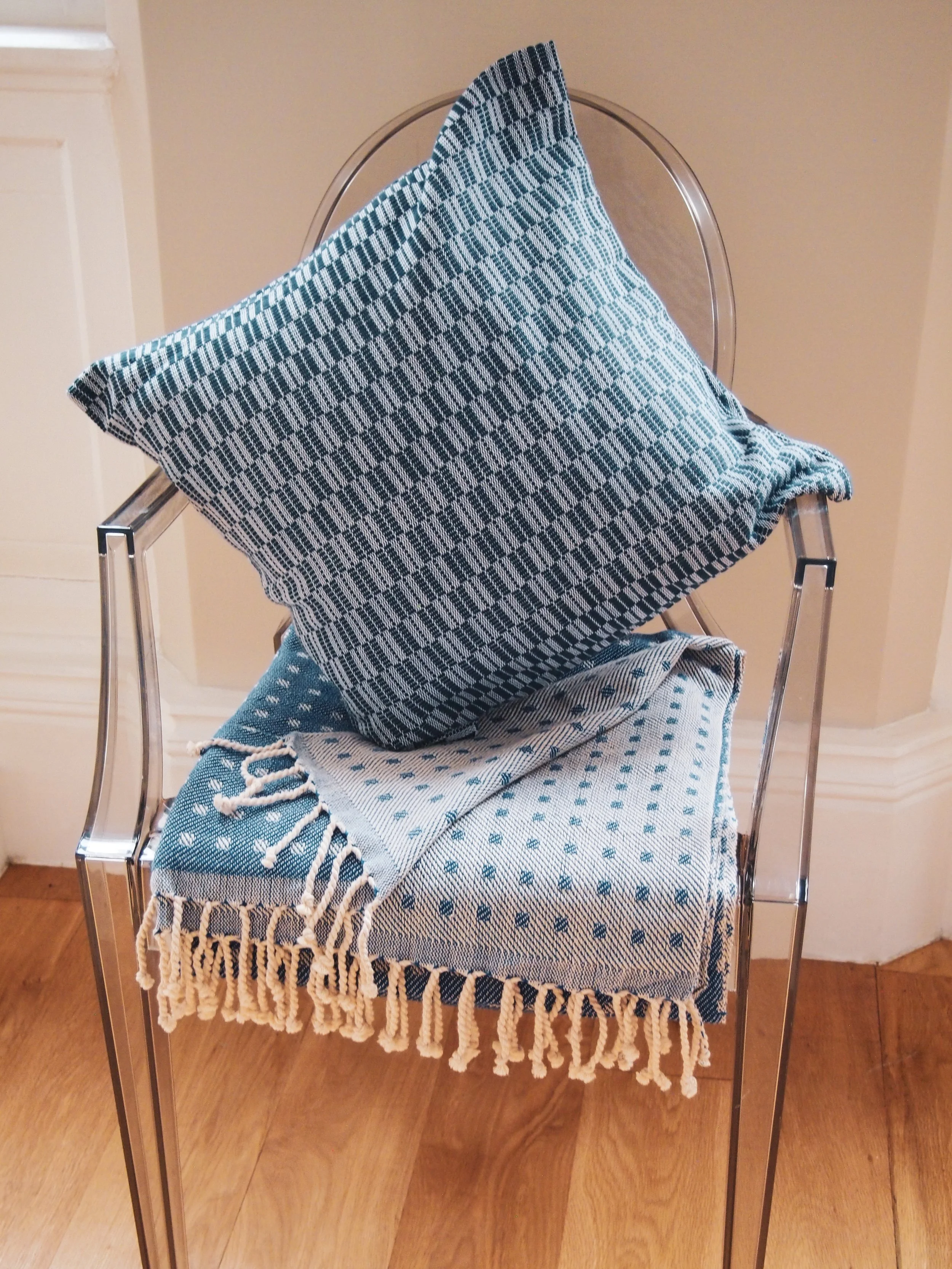 Weaving Point 7) Green Cushion (5).JPG