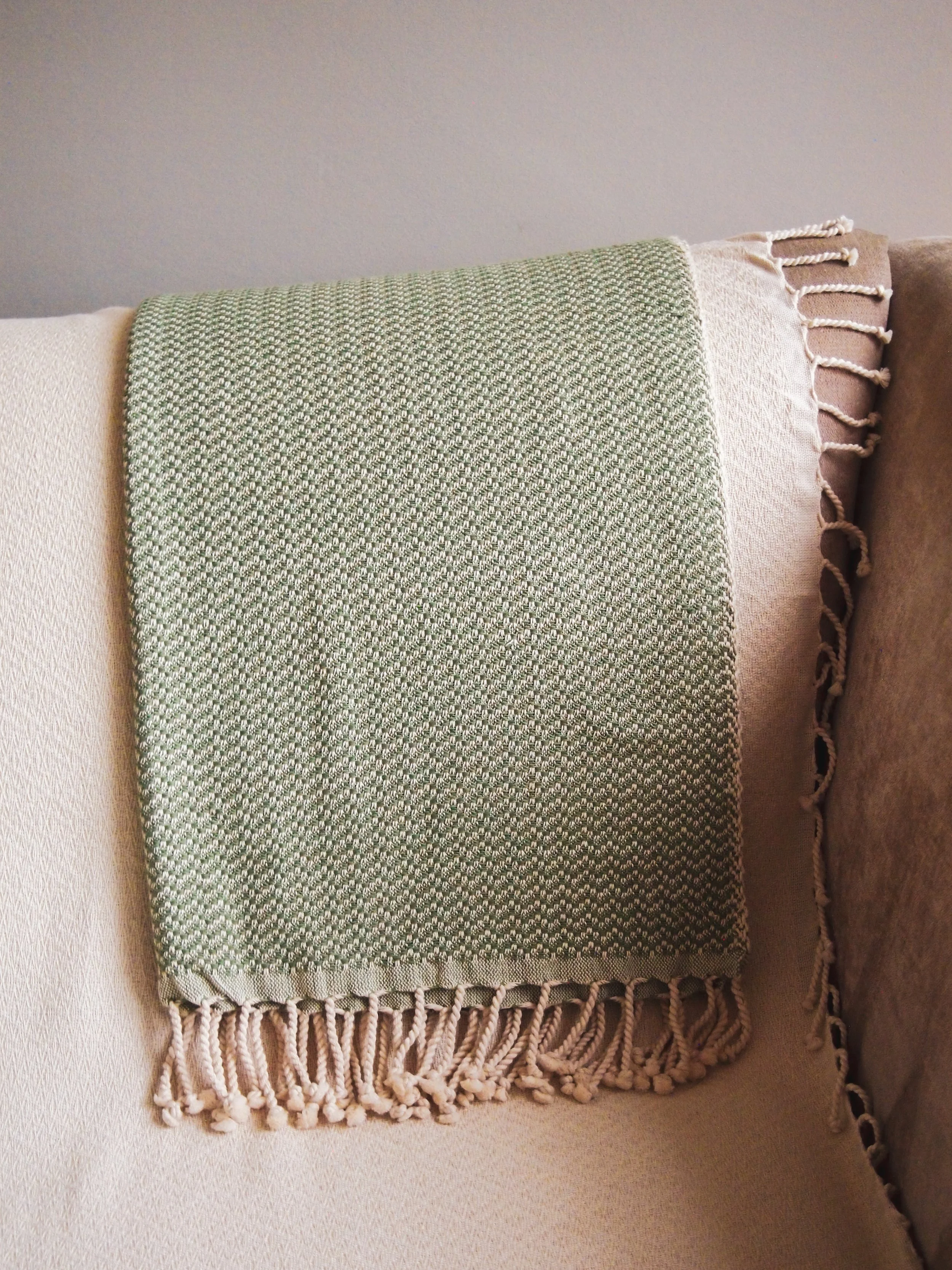 24) Green & WhiteTowel.JPG