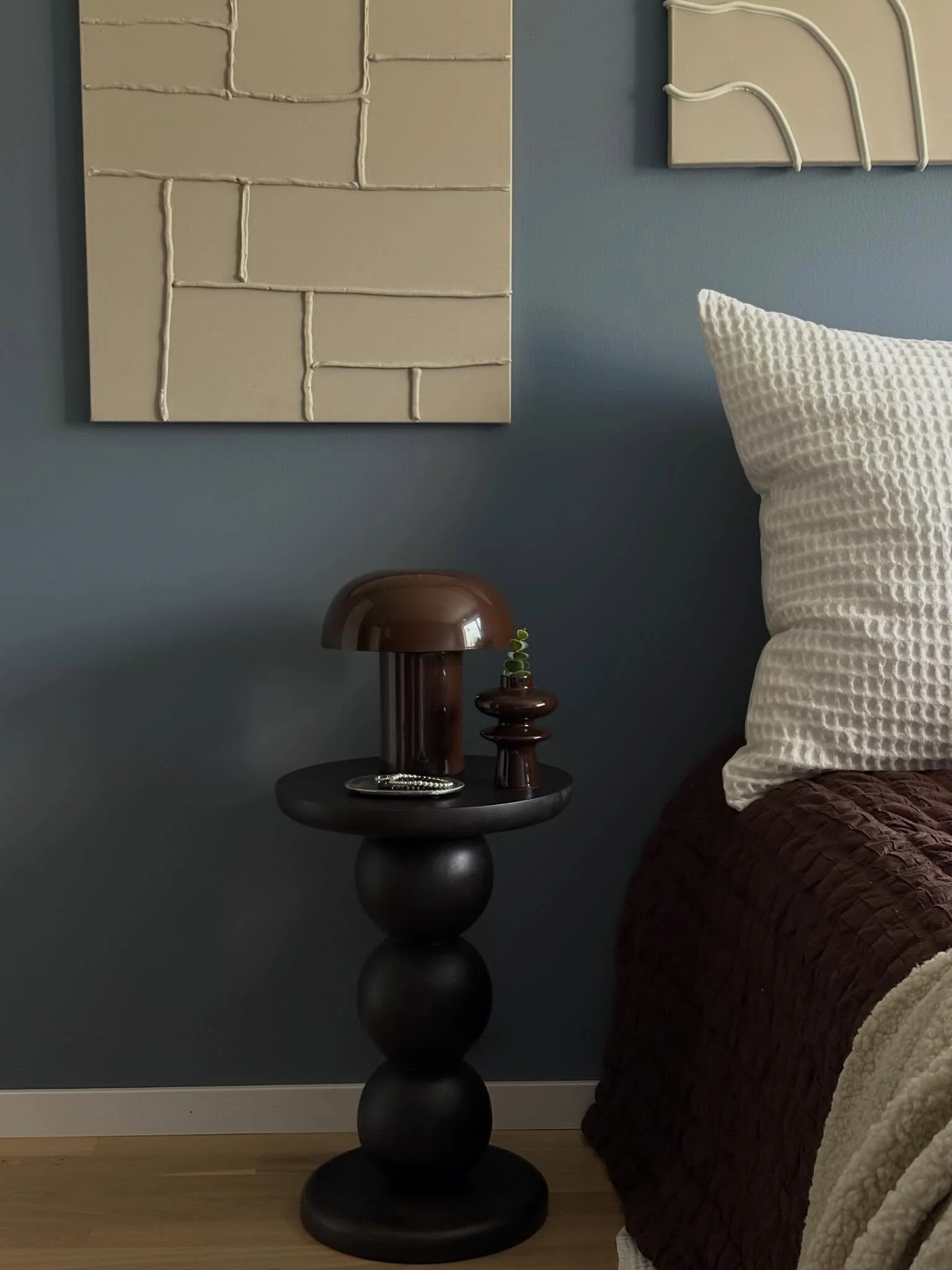 🤍🛏️✨🌙🤎

#HomeStyling #QuietLuxury #InteriorMood #WarmMinimalism #simpleliving