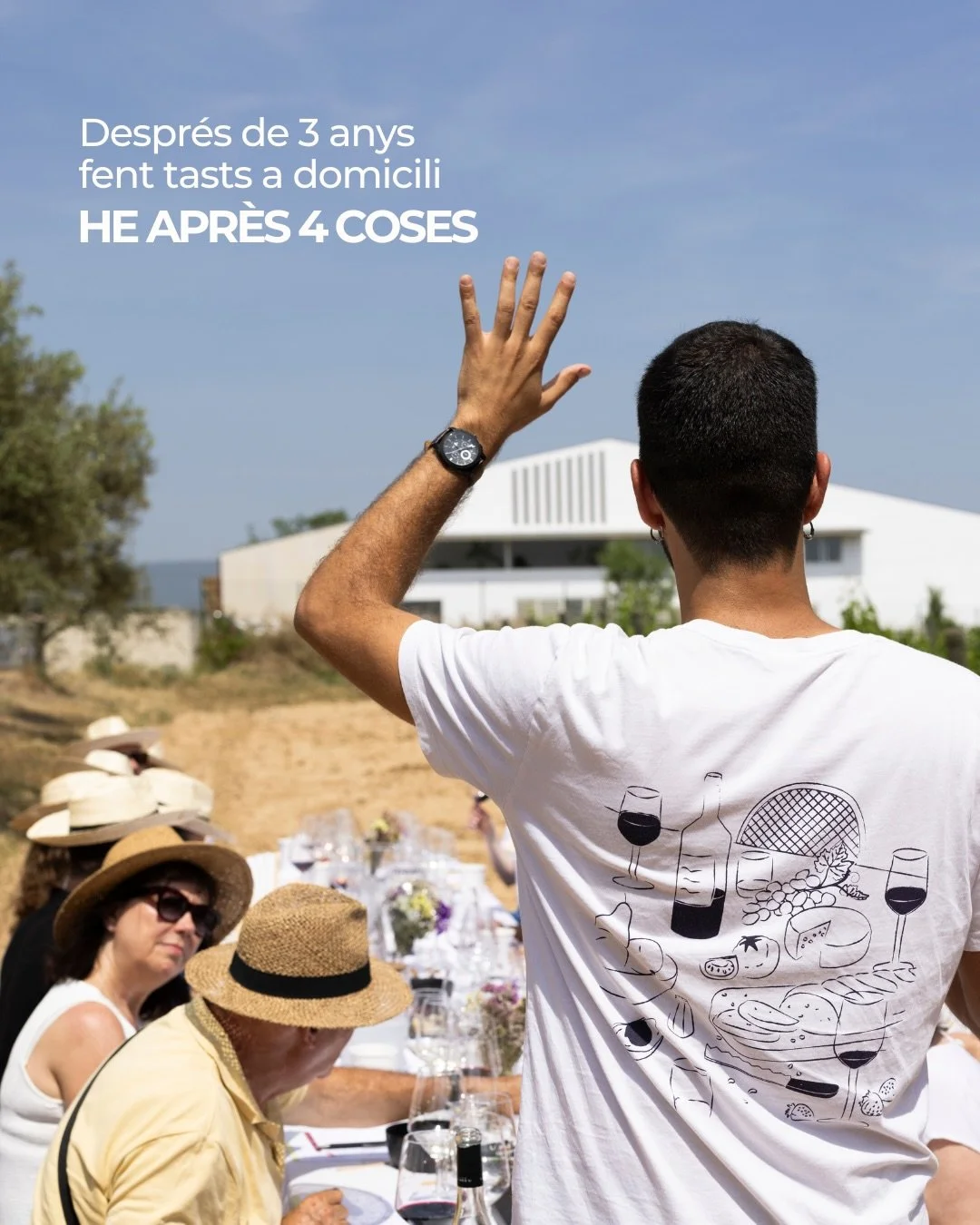 M&eacute;s gaudir del vi!!🙌🍷

Despr&eacute;s de 3 anys fent tastos a domicili, he apr&egrave;s que moltes de les pors amb el vi no venen del vi, sin&oacute; de com s&rsquo;ha explicat🤷🏽&zwj;♂️

Per aix&ograve; tastem a cegues, parlem clar, juguem