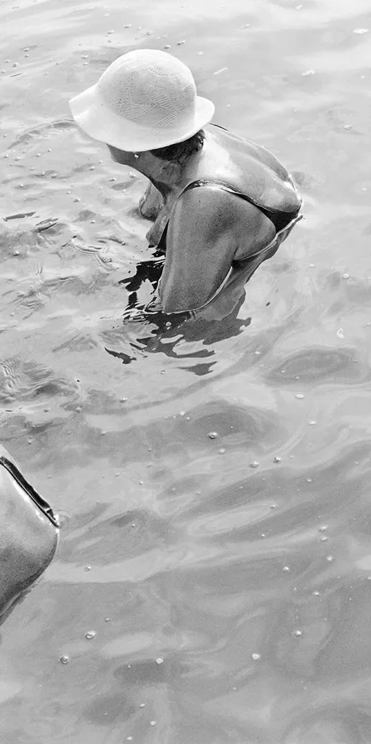 © Loredana Nemes. All Rights Reserved.