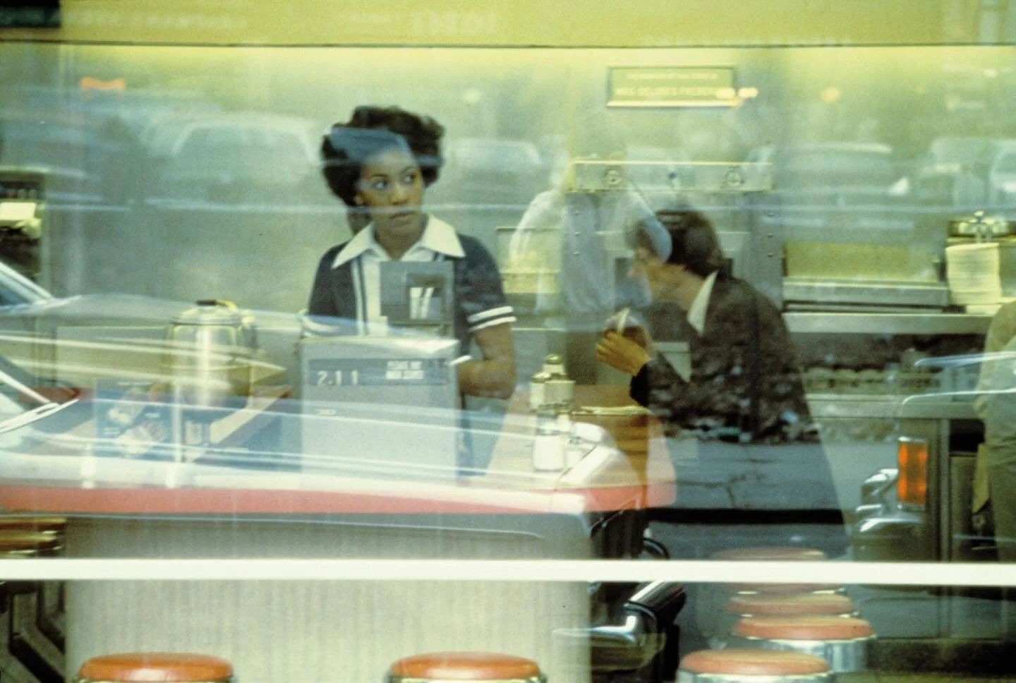 Lunch_on_Broadway_New York_1982 by #willyspiller #photographycollection #photographycollector #photographyart #contemporaryphotography
