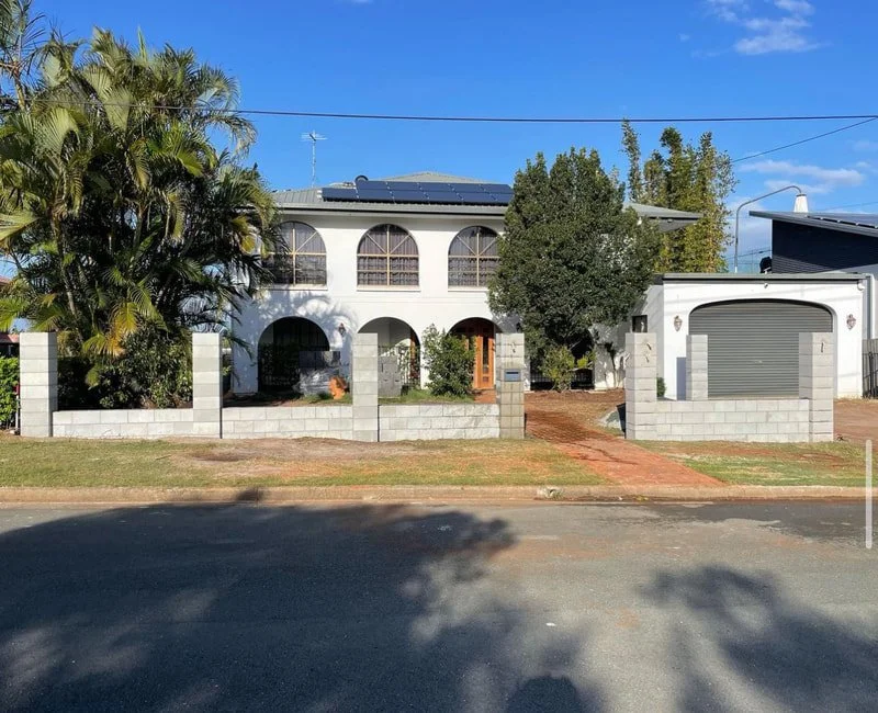 big-block-pillars-fence.jpg